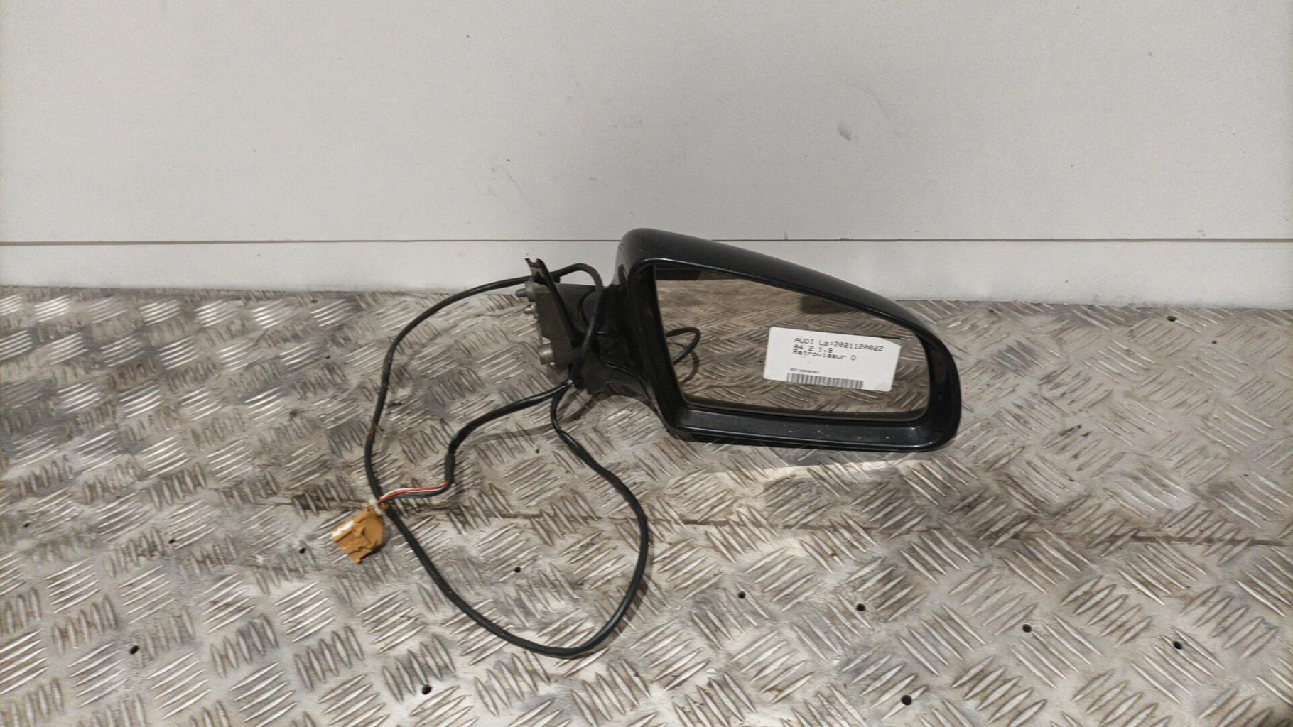 Retroviseur droit AUDI A4 2  - 1