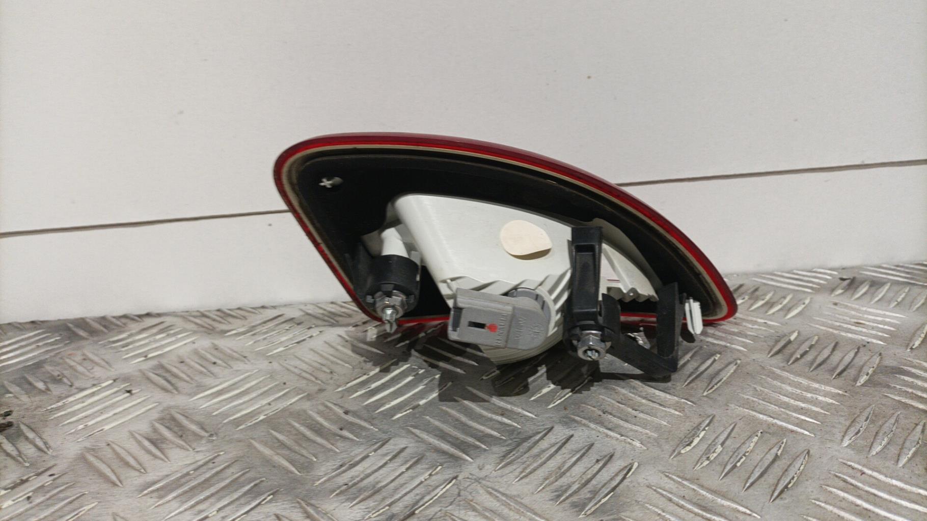 Feu arriere secondaire gauche (feux) RENAULT TWINGO 2  - 1