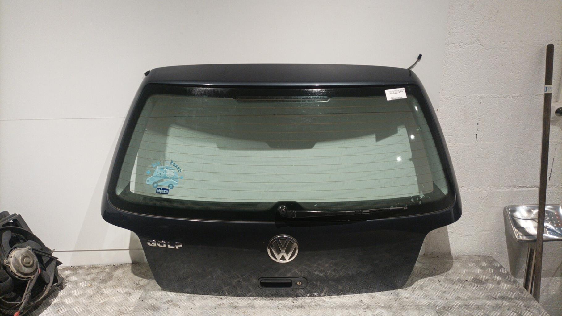Malle/Hayon arriere VOLKSWAGEN GOLF 4 Essence - 1