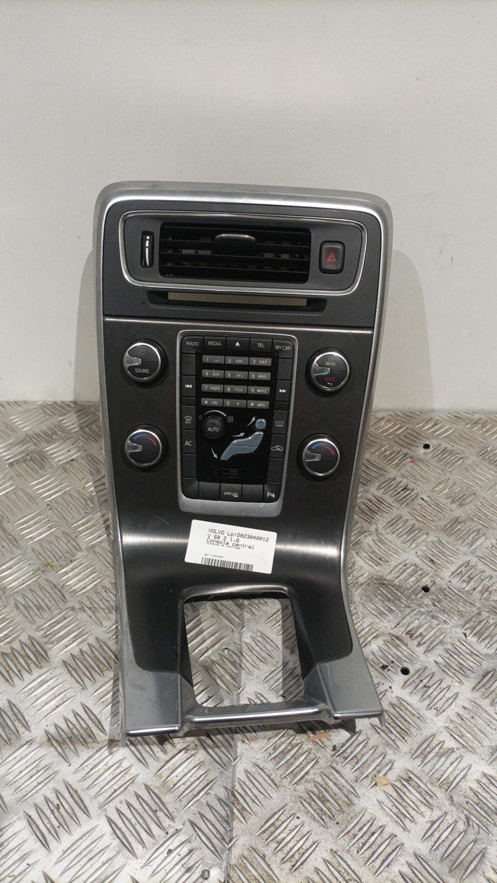 Console central (interieur plastique) VOLVO V 60 2  - 1