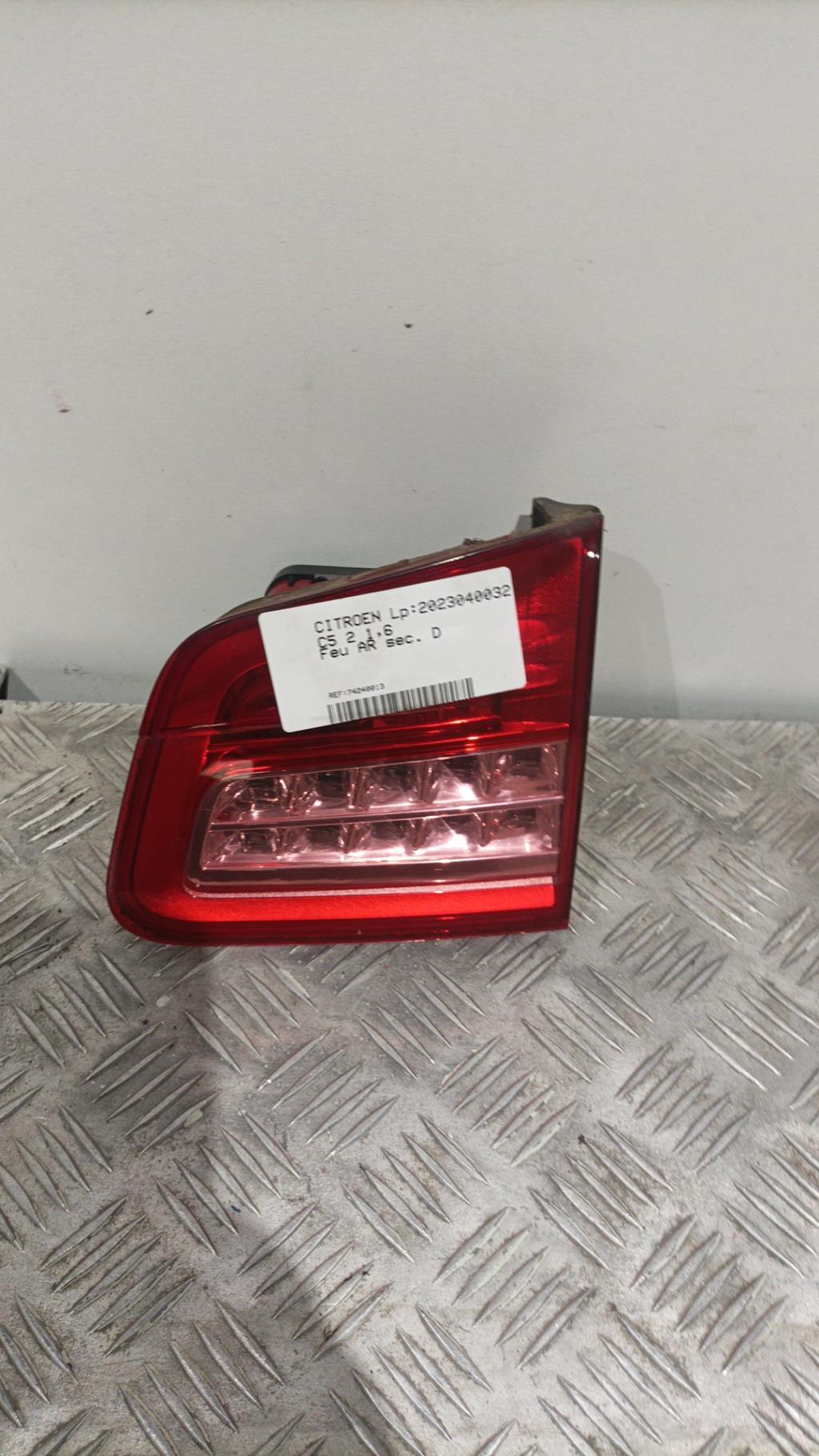 Feu arriere secondaire droit (feux) CITROEN C5 2  - 1