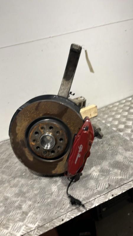 Fusee avant droit ALFA ROMEO 159  - 1