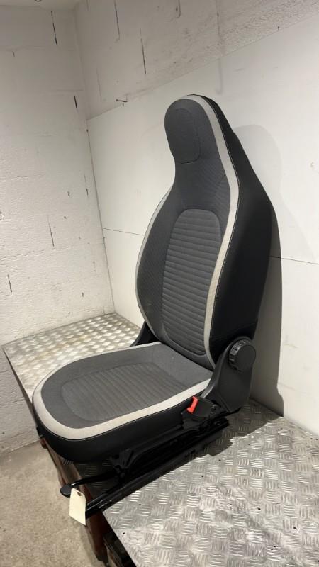Siege avant droit RENAULT TWINGO 3  - 1