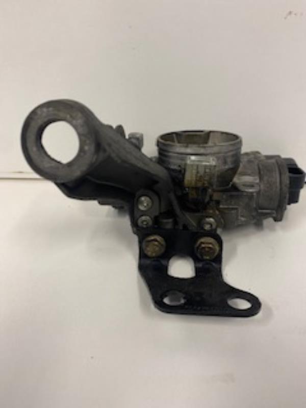 Boitier papillon RENAULT CLIO 2 PHASE 2 Essence - 1