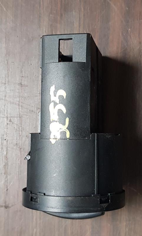 Commande de phare VOLKSWAGEN POLO 4 PHASE 1 Essence - 1