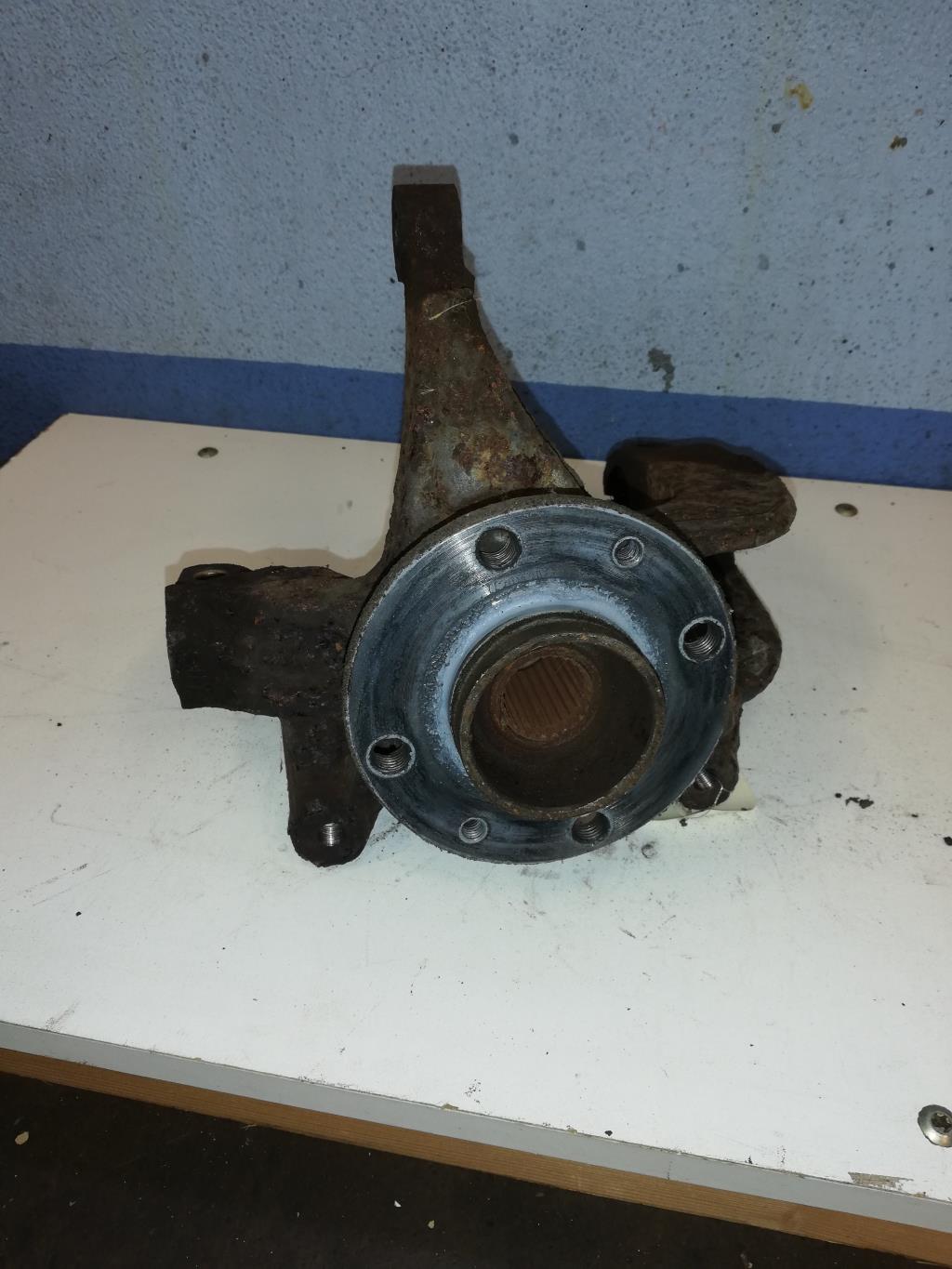 Moyeu avant droit RENAULT SCENIC 2 PHASE 2 Diesel - 1