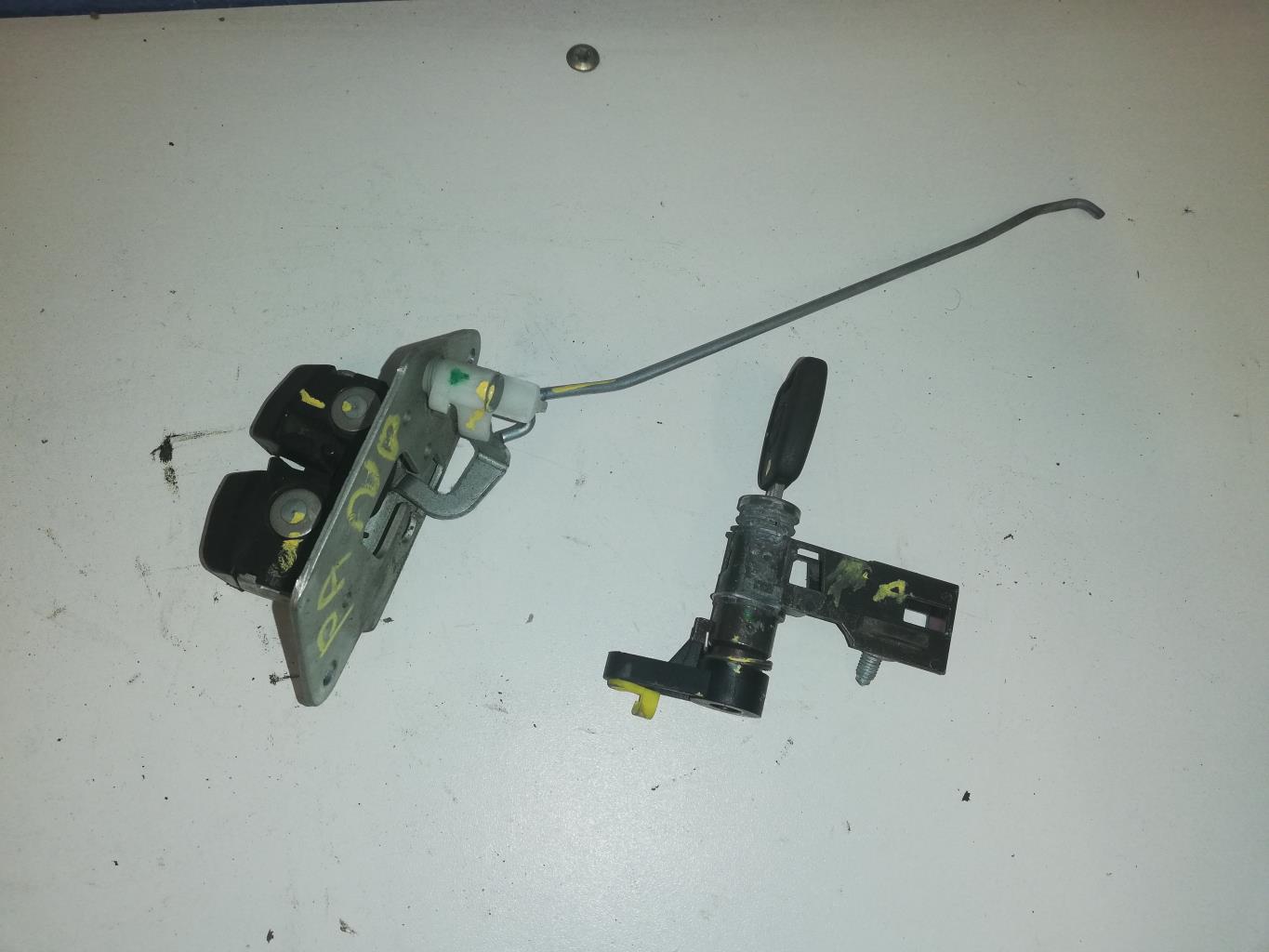 Serrure de coffre FIAT PANDA 2 PHASE 1  - 1