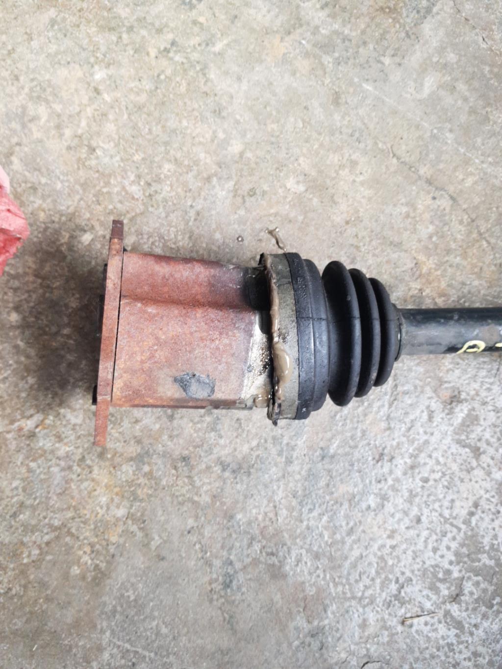 Cardan gauche (transmission) AUDI A3 2 SPORTBACK PHASE 1 Diesel - 1