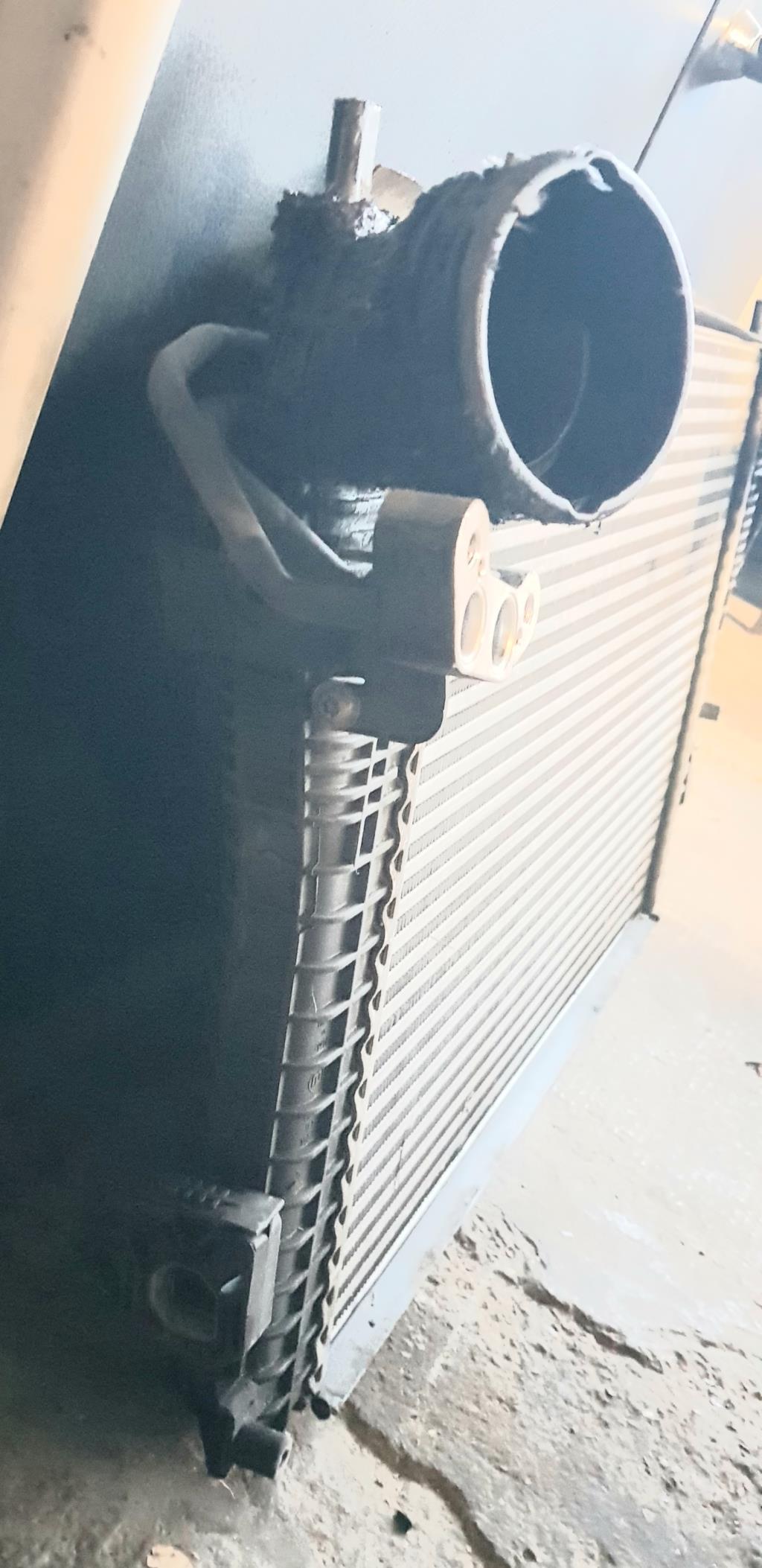 Radiateur clim VOLKSWAGEN GOLF 5 Diesel - 1