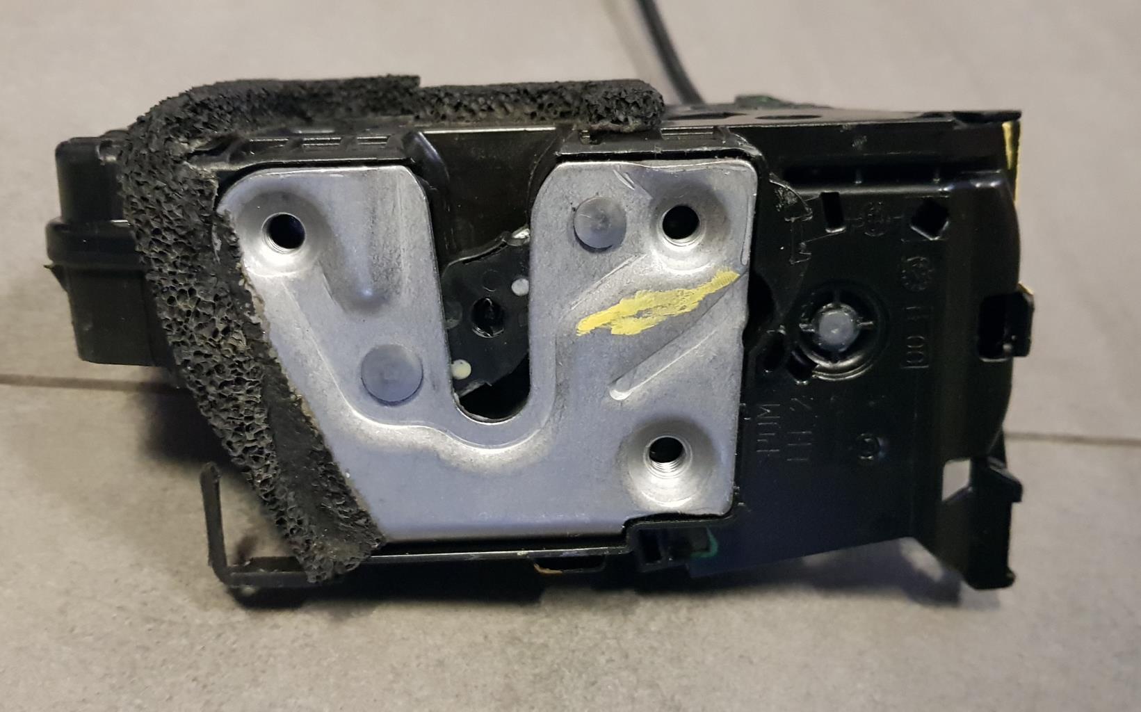 Serrure avant gauche RENAULT CLIO 4 PHASE 2 Essence - 1