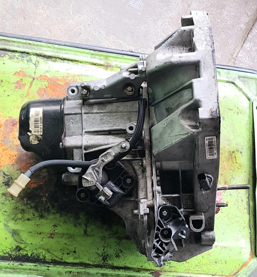 Boite de vitesses RENAULT CLIO 3 PHASE 1 Essence - 1
