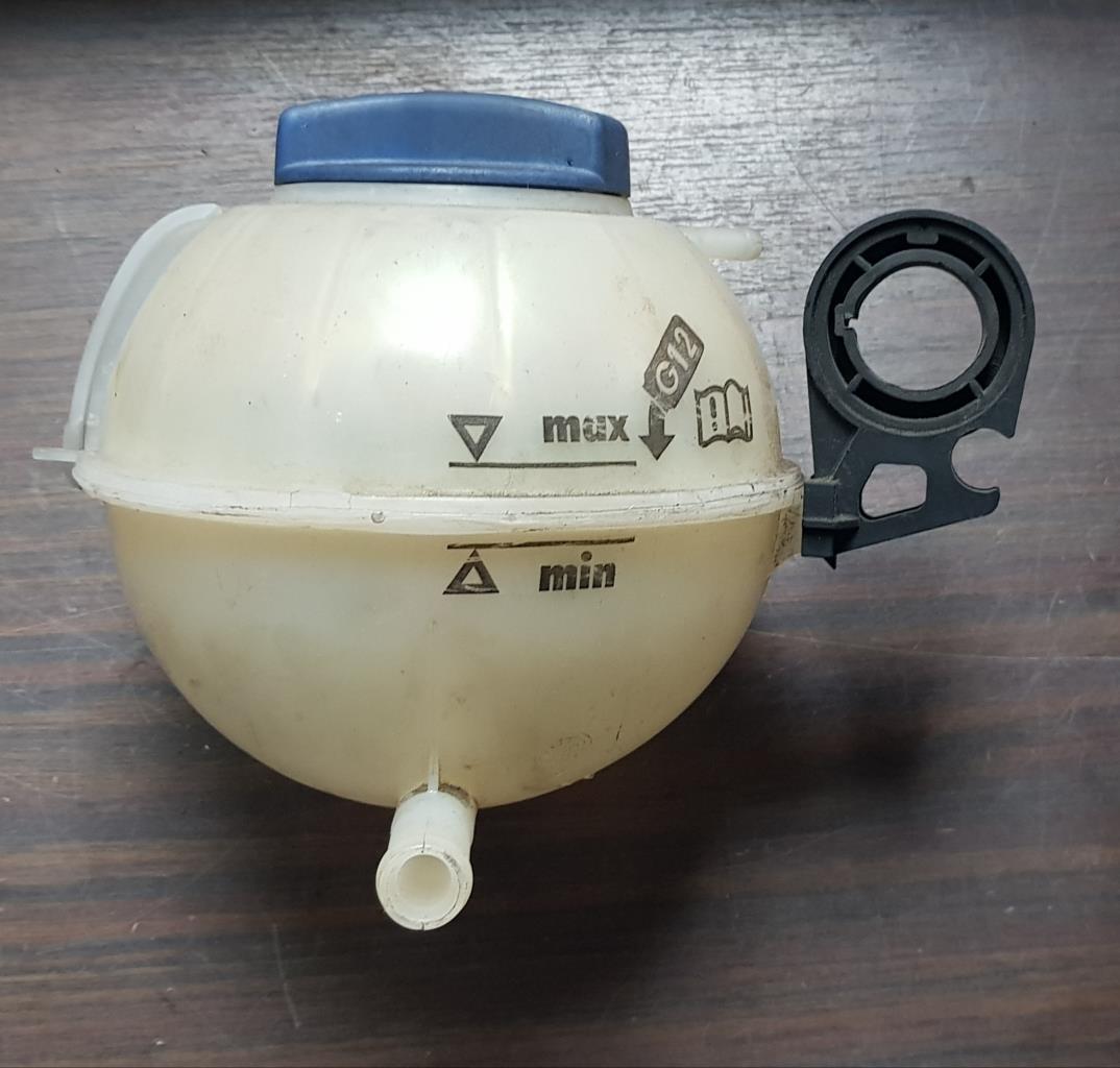 Vase d'expansion VOLKSWAGEN GOLF 4 Diesel - 1