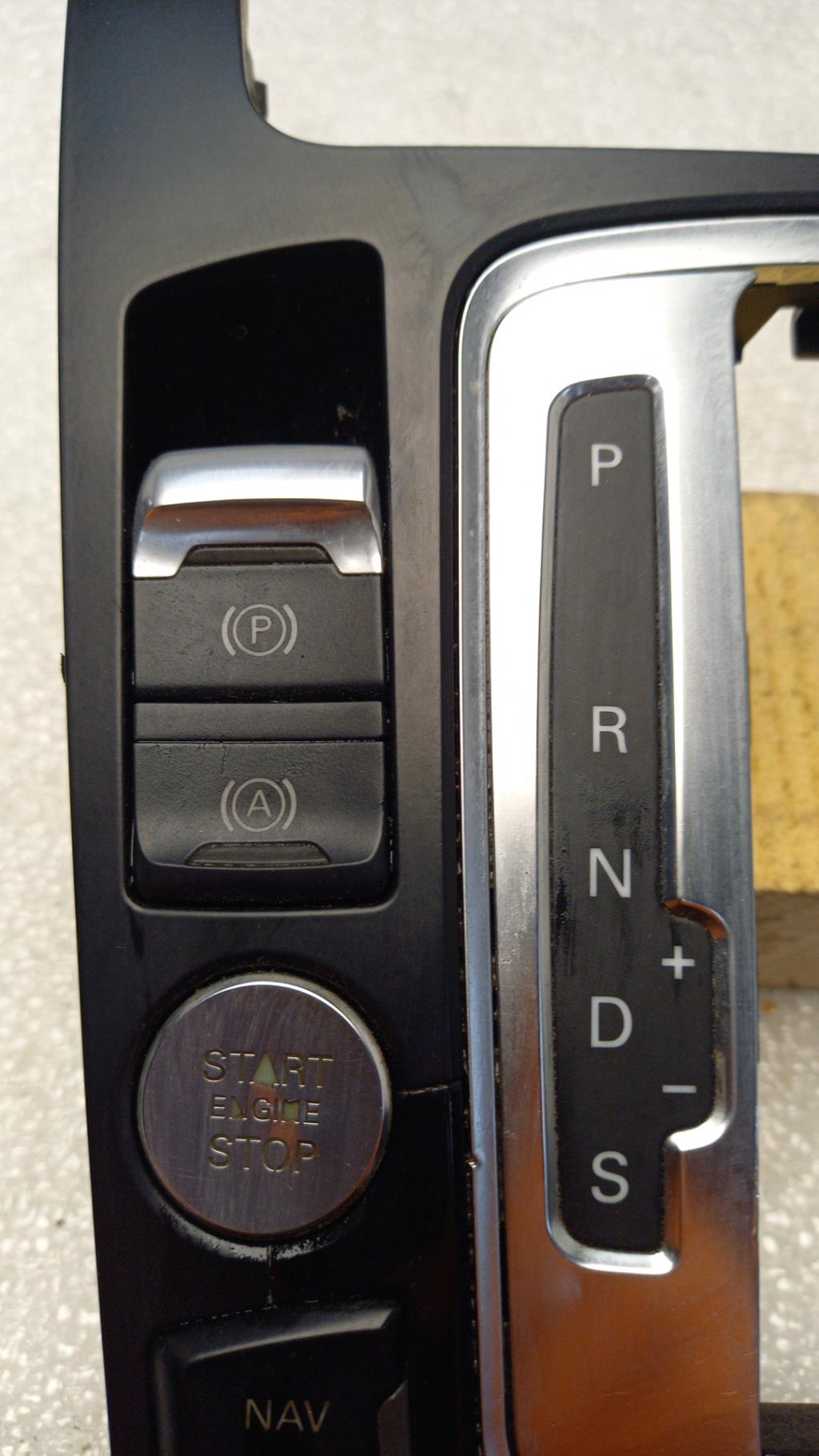 Commande GPS AUDI A4 3 AVANT PHASE 1 BREAK Diesel - 1