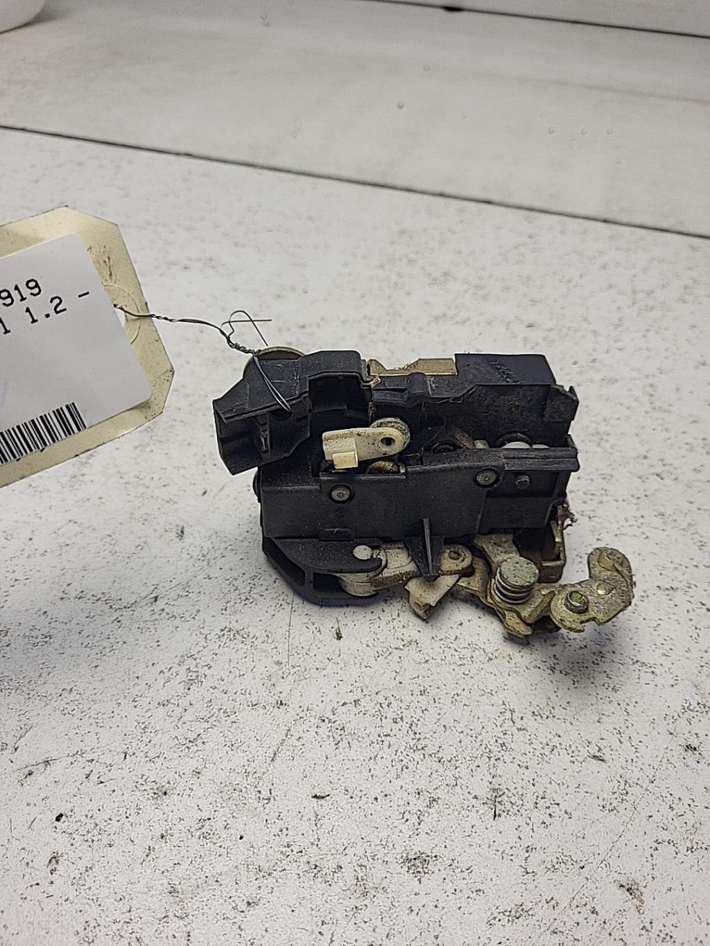 Serrure arriere droit RENAULT CLIO 1 PHASE 1 Essence - 1