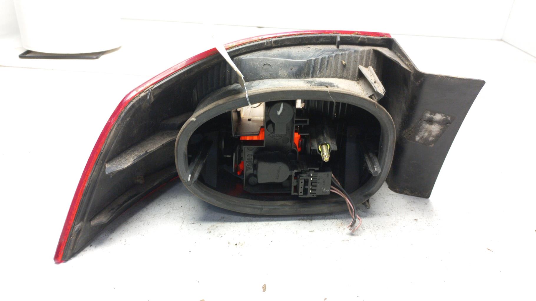 Feu arriere secondaire droit (feux) RENAULT LAGUNA 2 PHASE 1 Diesel - 1