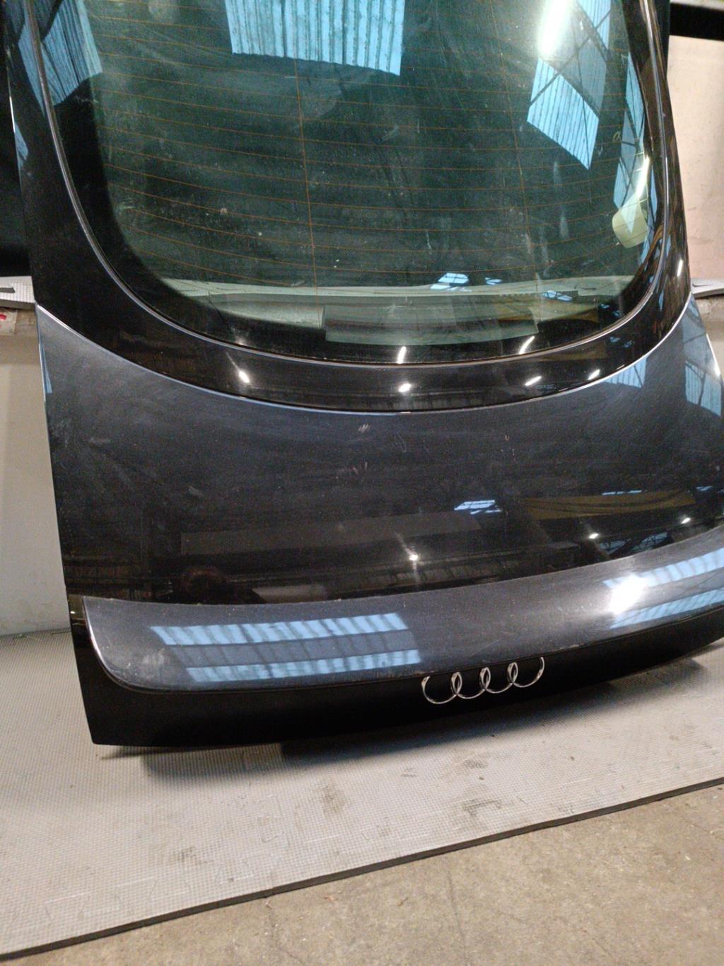 Malle/Hayon arriere AUDI TT 1 COUPE Essence - 1