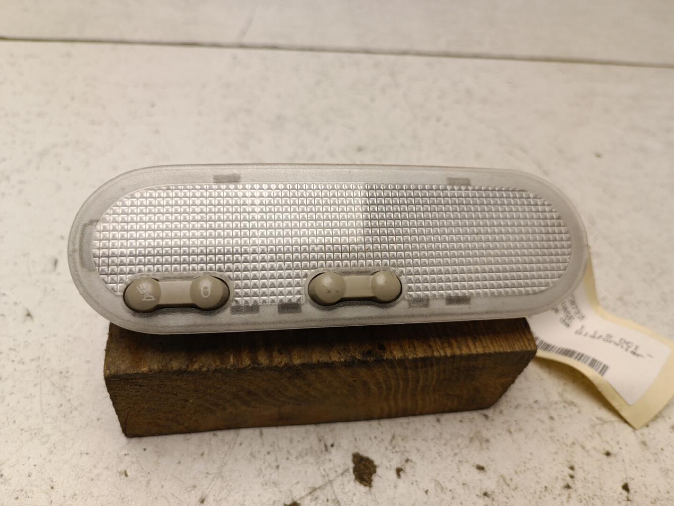 Eclairage de plafonnier RENAULT CLIO 3 PHASE 1 Diesel - 1
