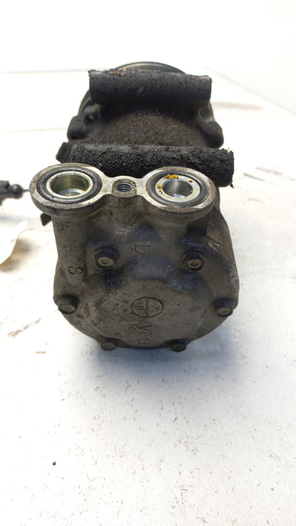 Compresseur clim FORD FIESTA 5 PHASE 2 Diesel - 1