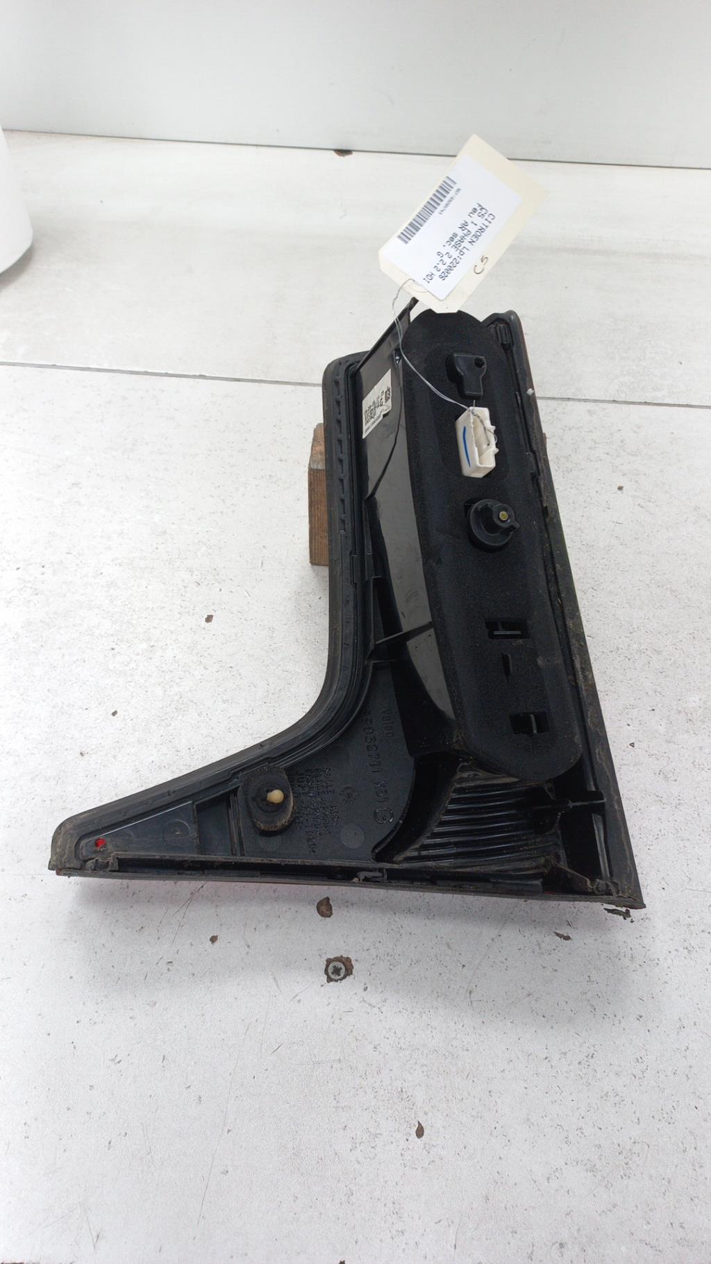 Feu arriere secondaire gauche (feux) CITROEN C5 1 PHASE 2 Diesel - 1