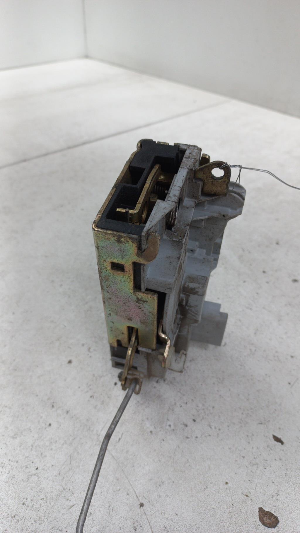 Serrure avant gauche CITROEN C5 1 PHASE 2 BREAK Diesel - 1