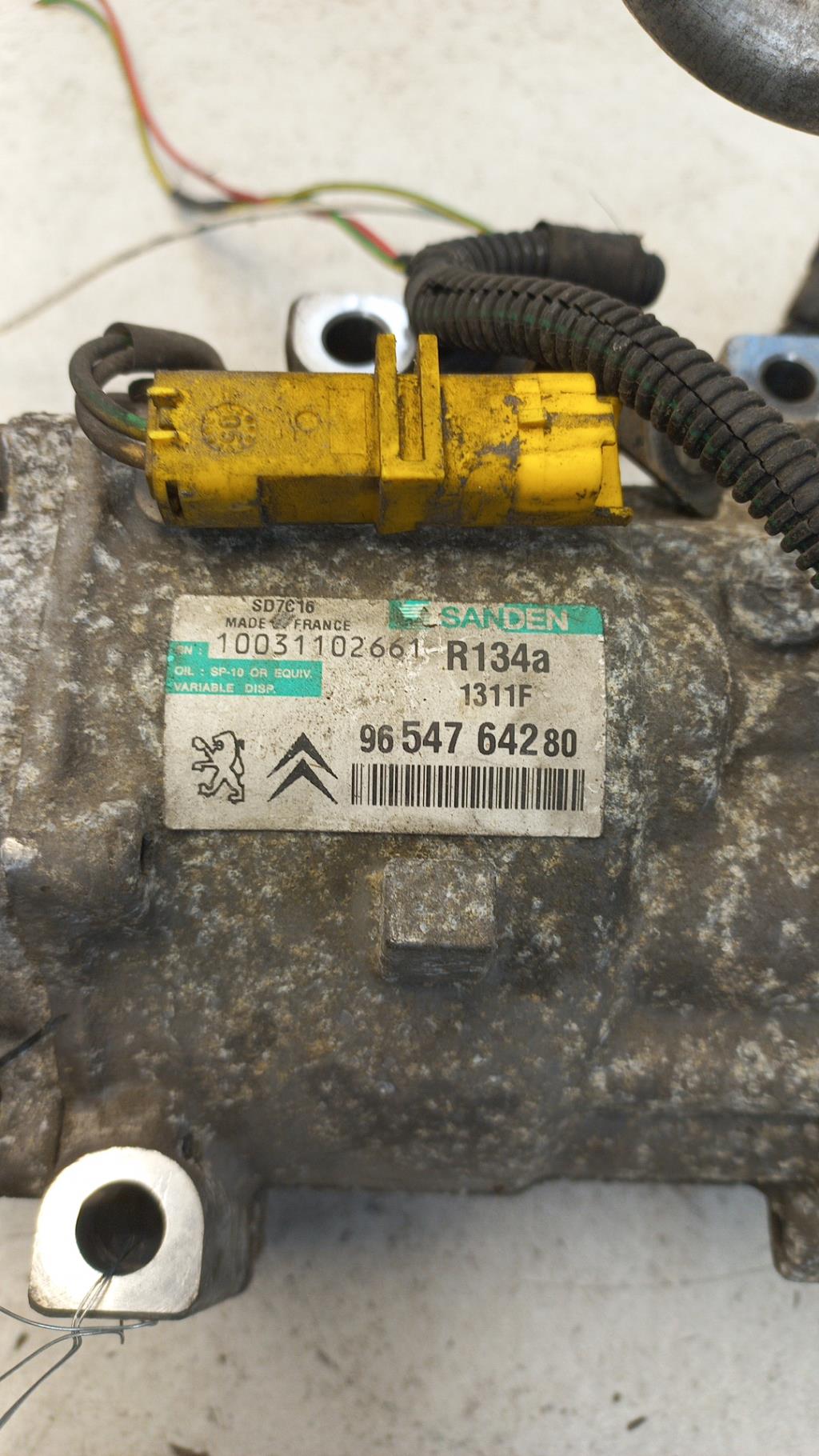Compresseur clim PEUGEOT 407 PHASE 1 BREAK Diesel - 1