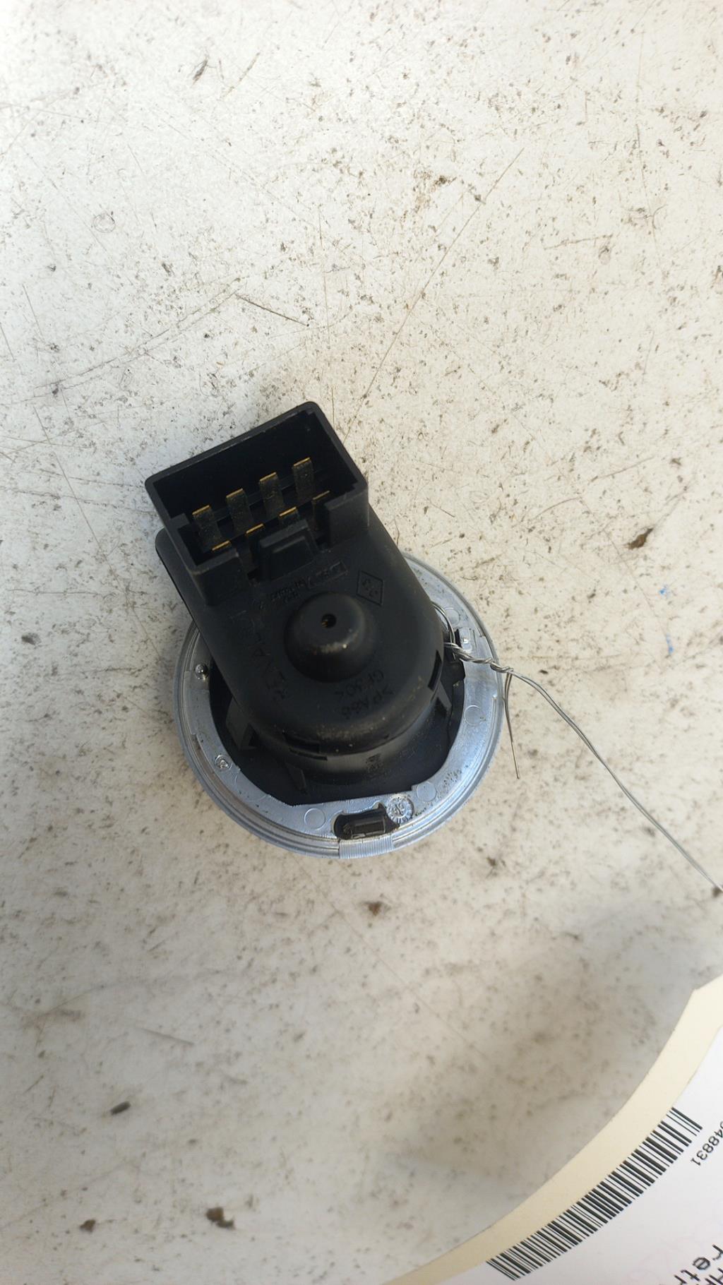 Commande retroviseurs RENAULT LAGUNA 2 PHASE 2 BREAK Diesel - 1