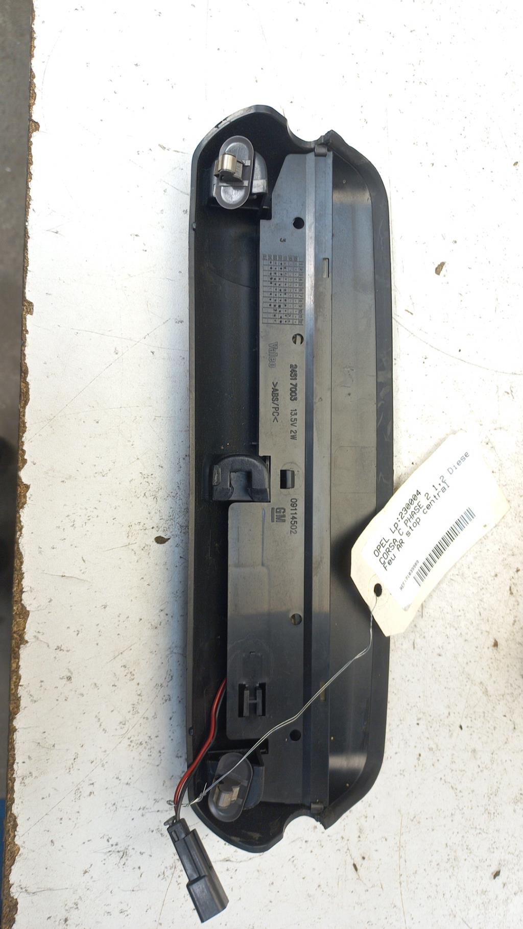 Feu arriere stop central OPEL CORSA C PHASE 2 Diesel - 1