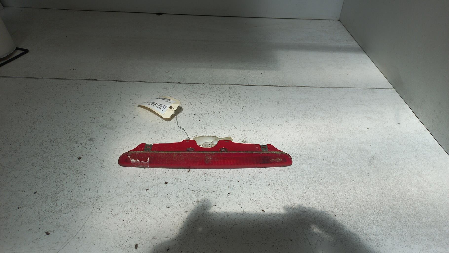 Feu arriere stop central RENAULT LAGUNA 2 PHASE 2 Essence - 1