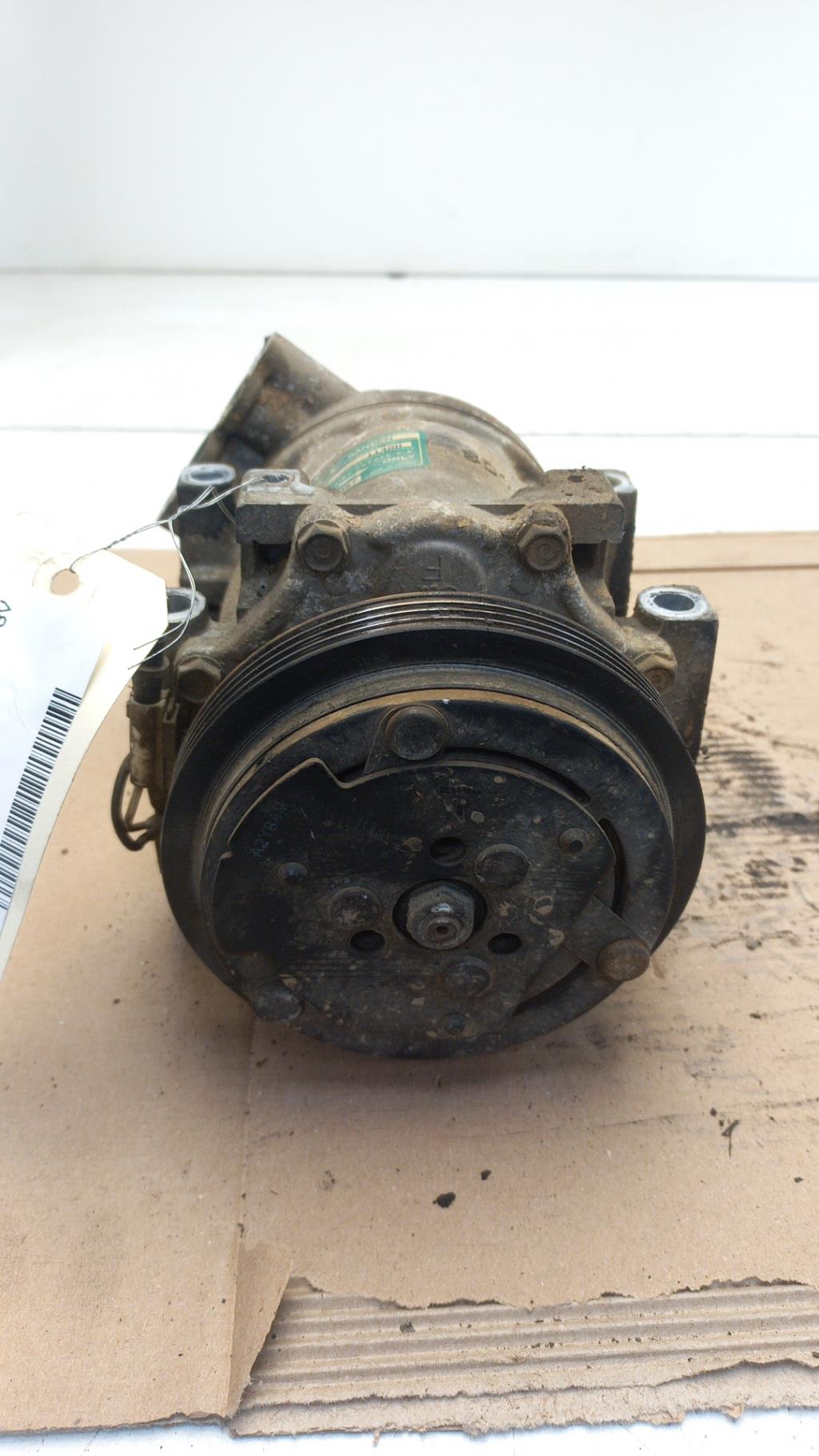 Compresseur clim RENAULT CLIO 2 PHASE 1 Essence - 1