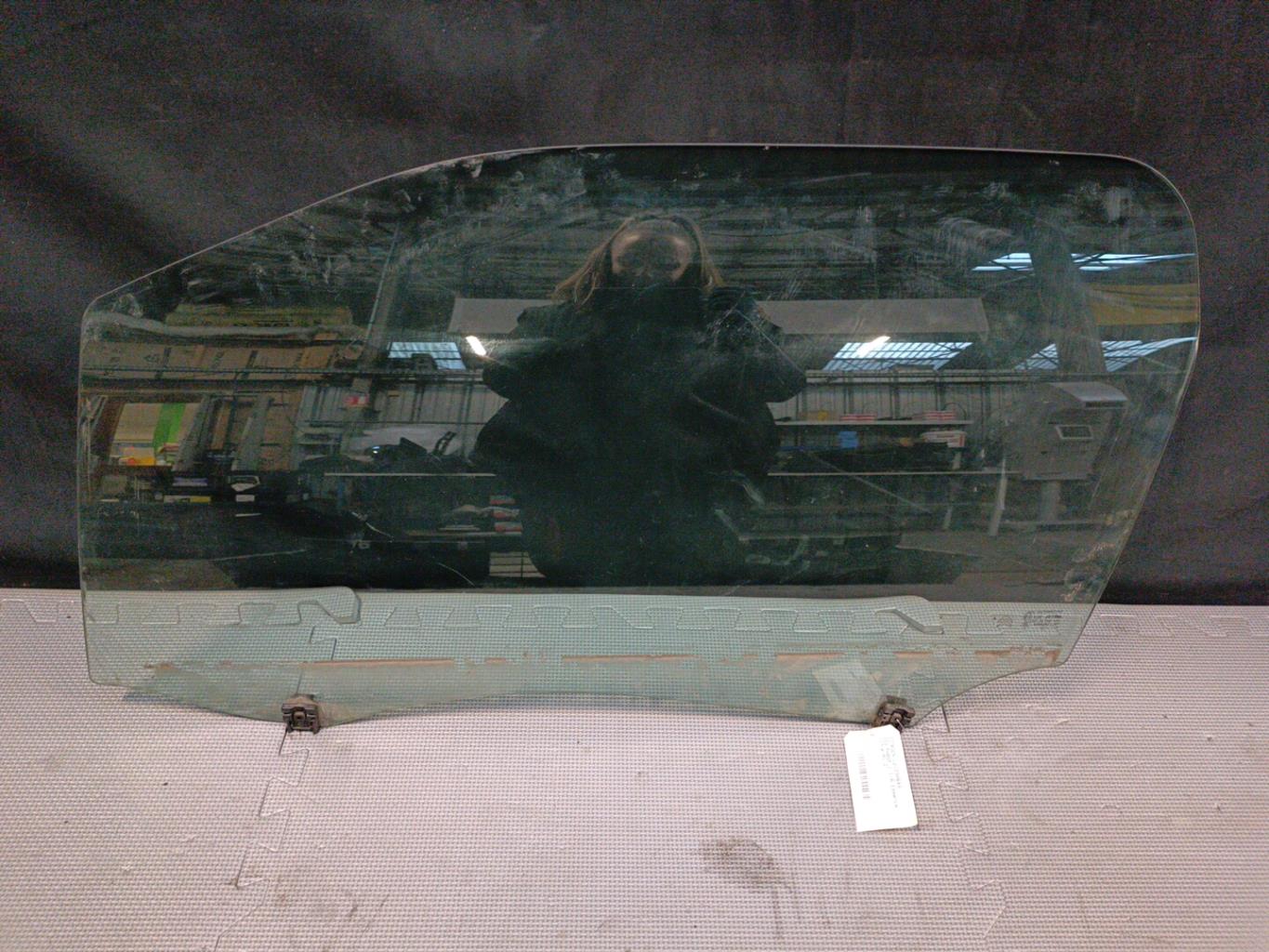 Vitre avant gauche CITROEN DS3 PHASE 1 Essence - 1