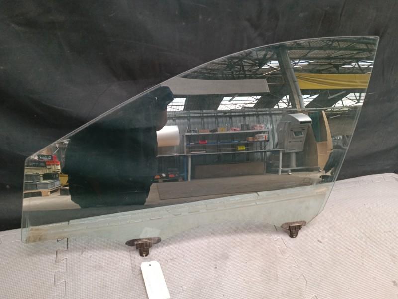 Vitre avant gauche HYUNDAI IX 35 PHASE 2 Diesel - 1