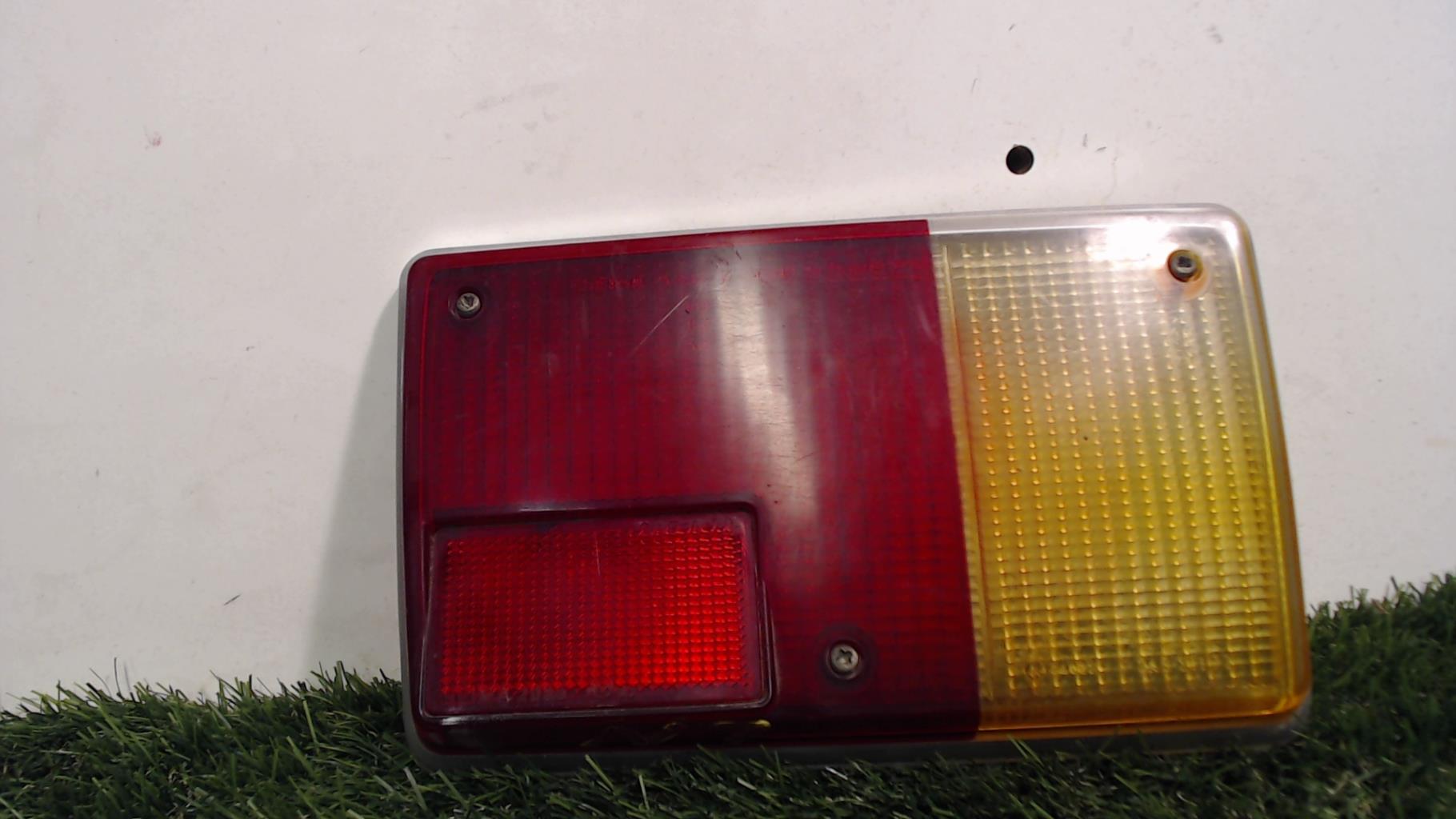 Cabochon arriere droit CITROEN LN Essence - 1