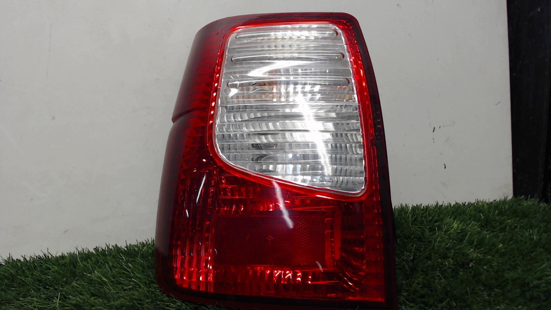 Feu arriere principal gauche (feux) KIA CARSTAR Essence - 1