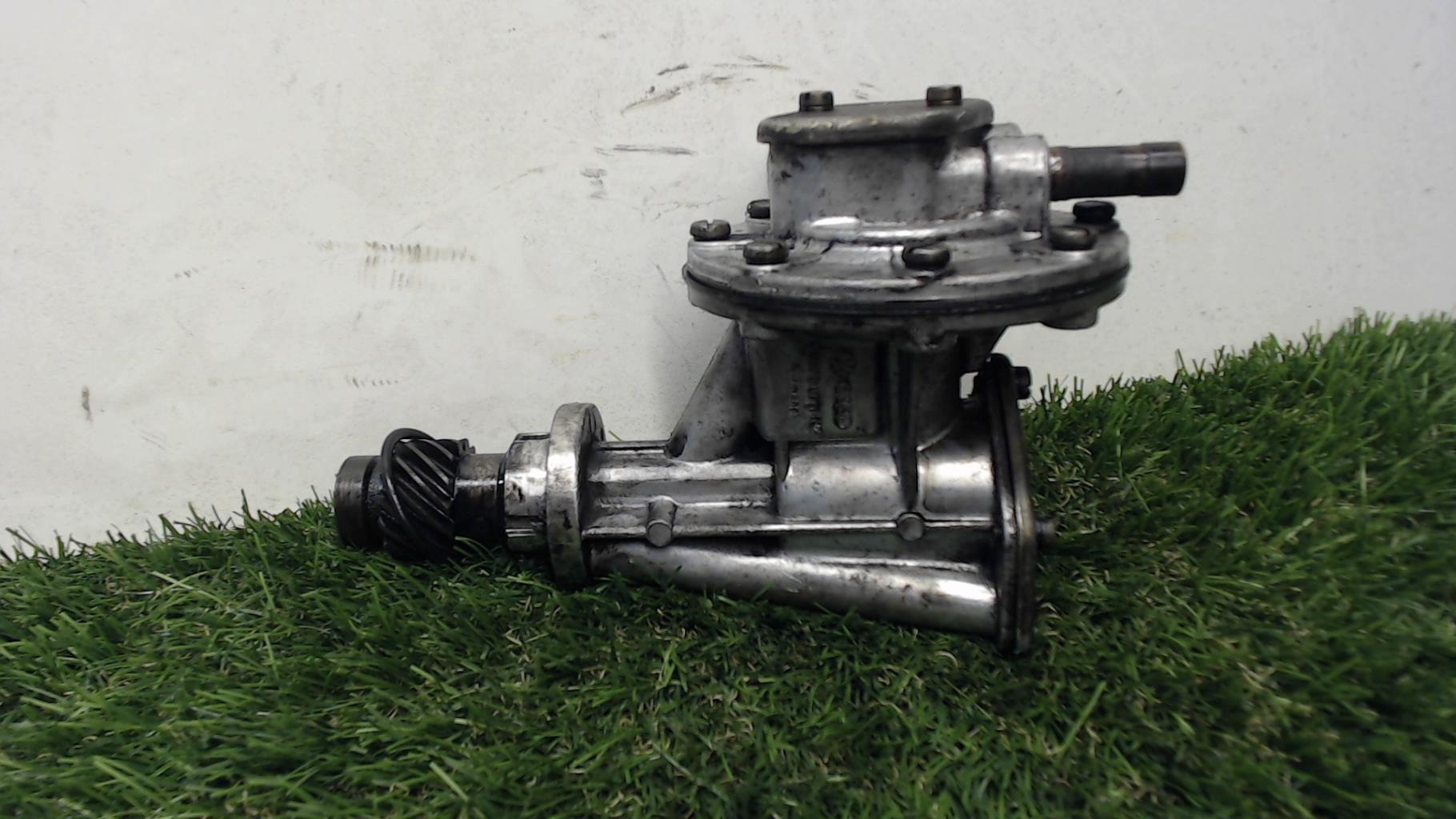 Pompe à vide VOLKSWAGEN GOLF 1 Diesel - 1