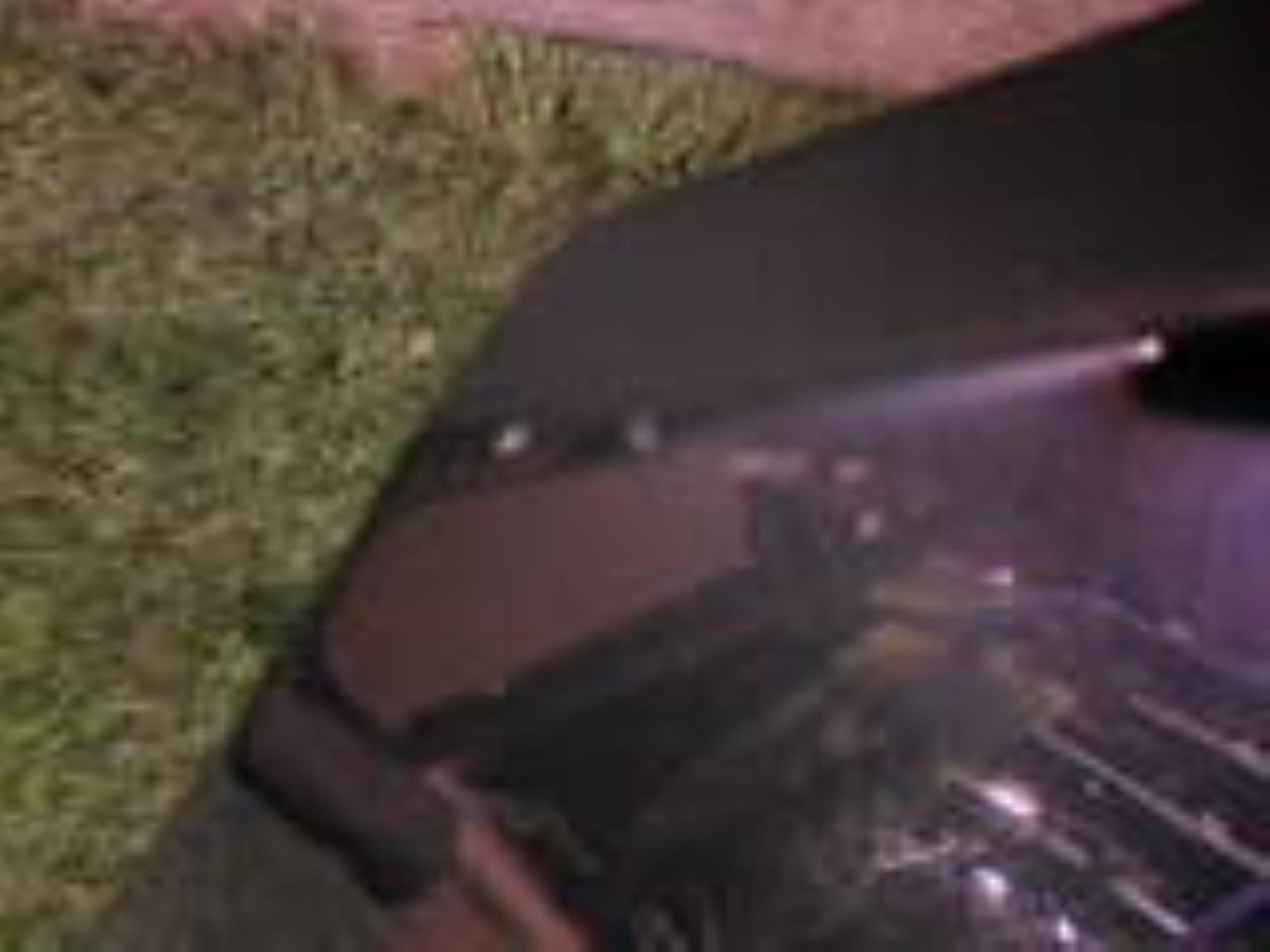 Aile avant gauche FORD FIESTA 5 PHASE 2 Diesel - 1