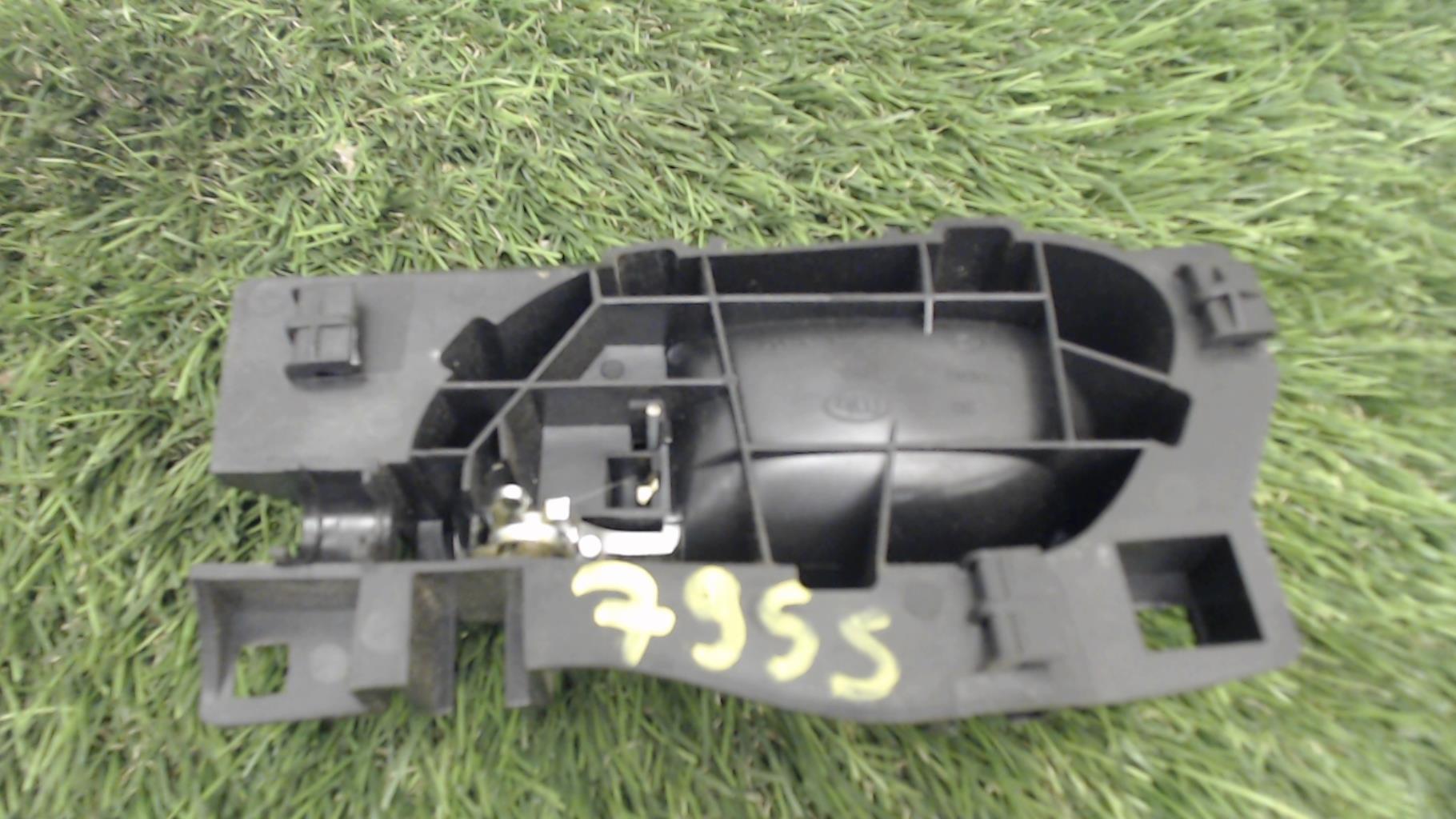 Poignee interieur avant droit CITROEN C4 2 PHASE 1 Diesel - 1