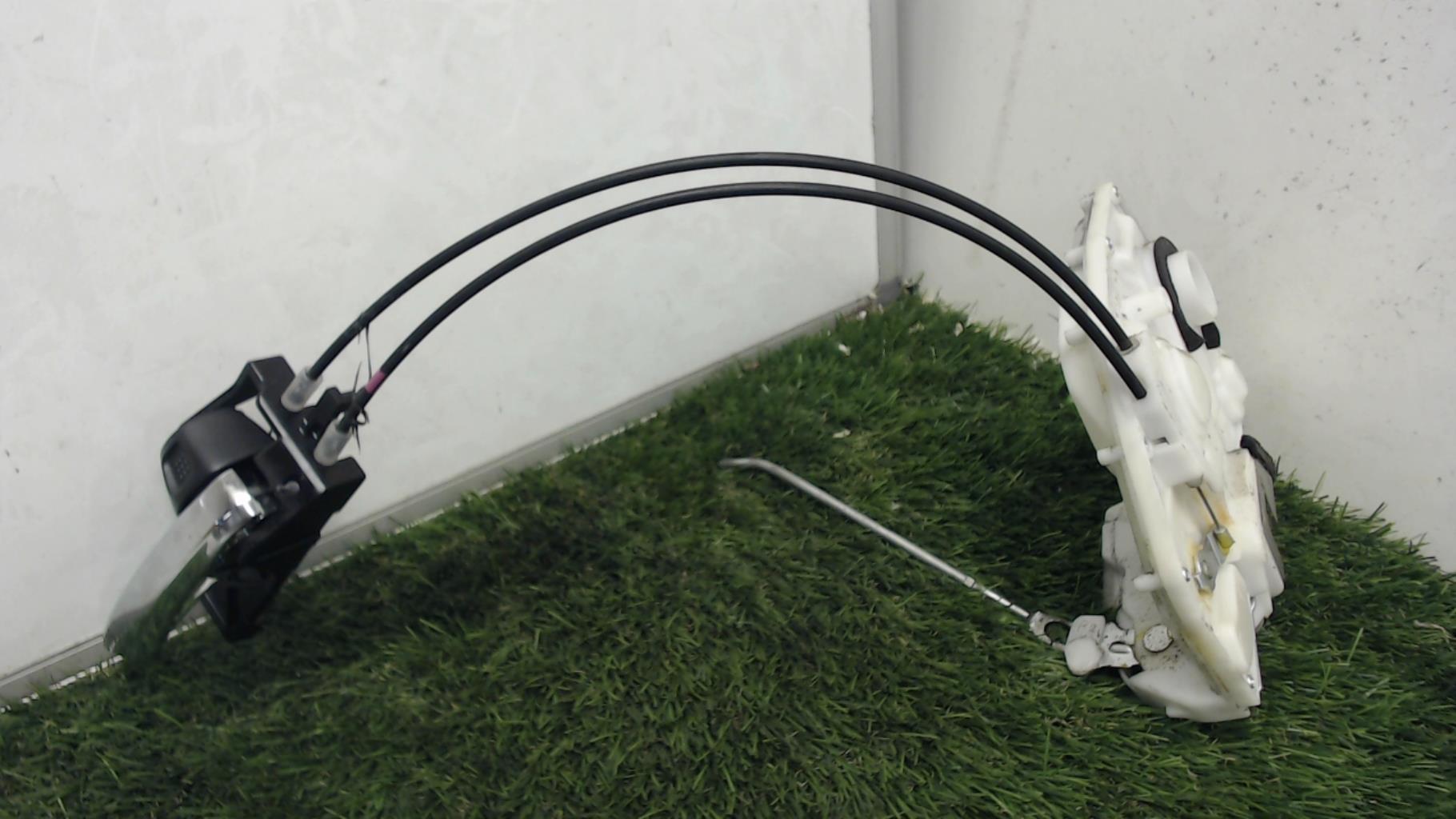 Serrure avant droit SUZUKI SWIFT 4 Diesel - 1