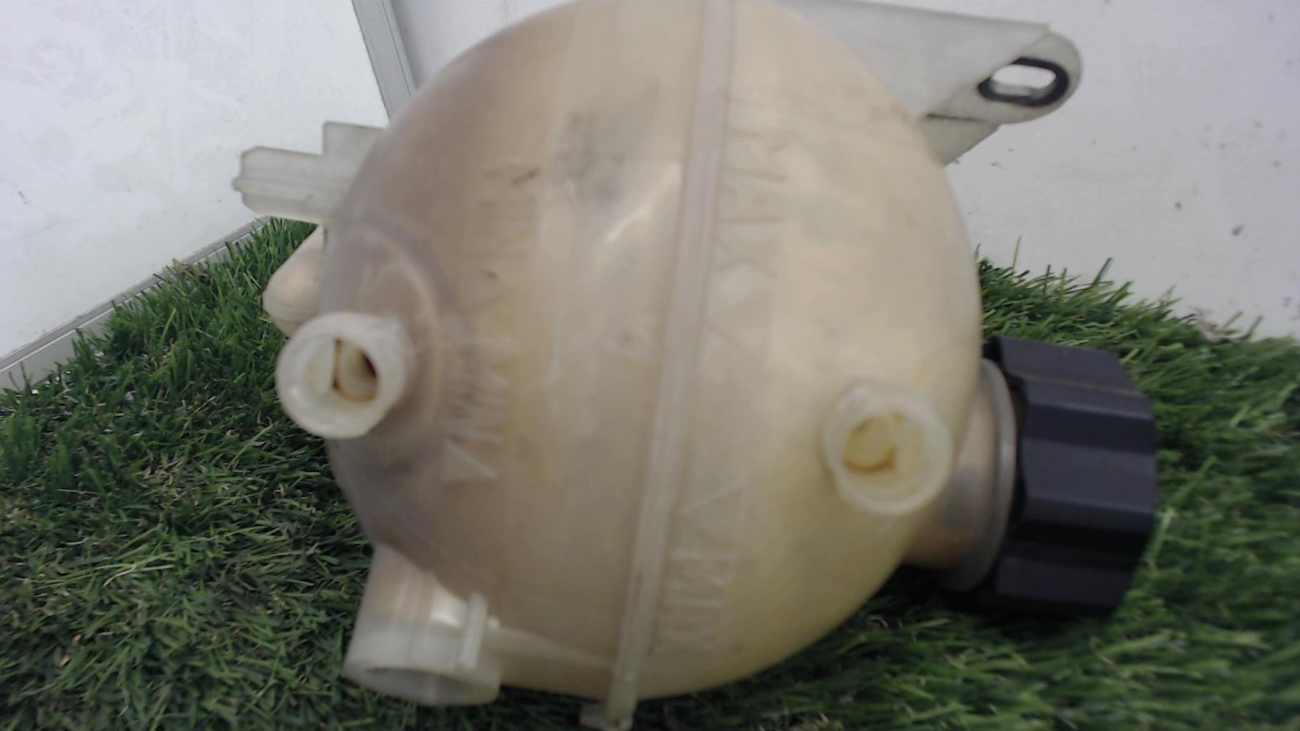 Vase d'expansion PEUGEOT 107 PHASE 1 Diesel - 1