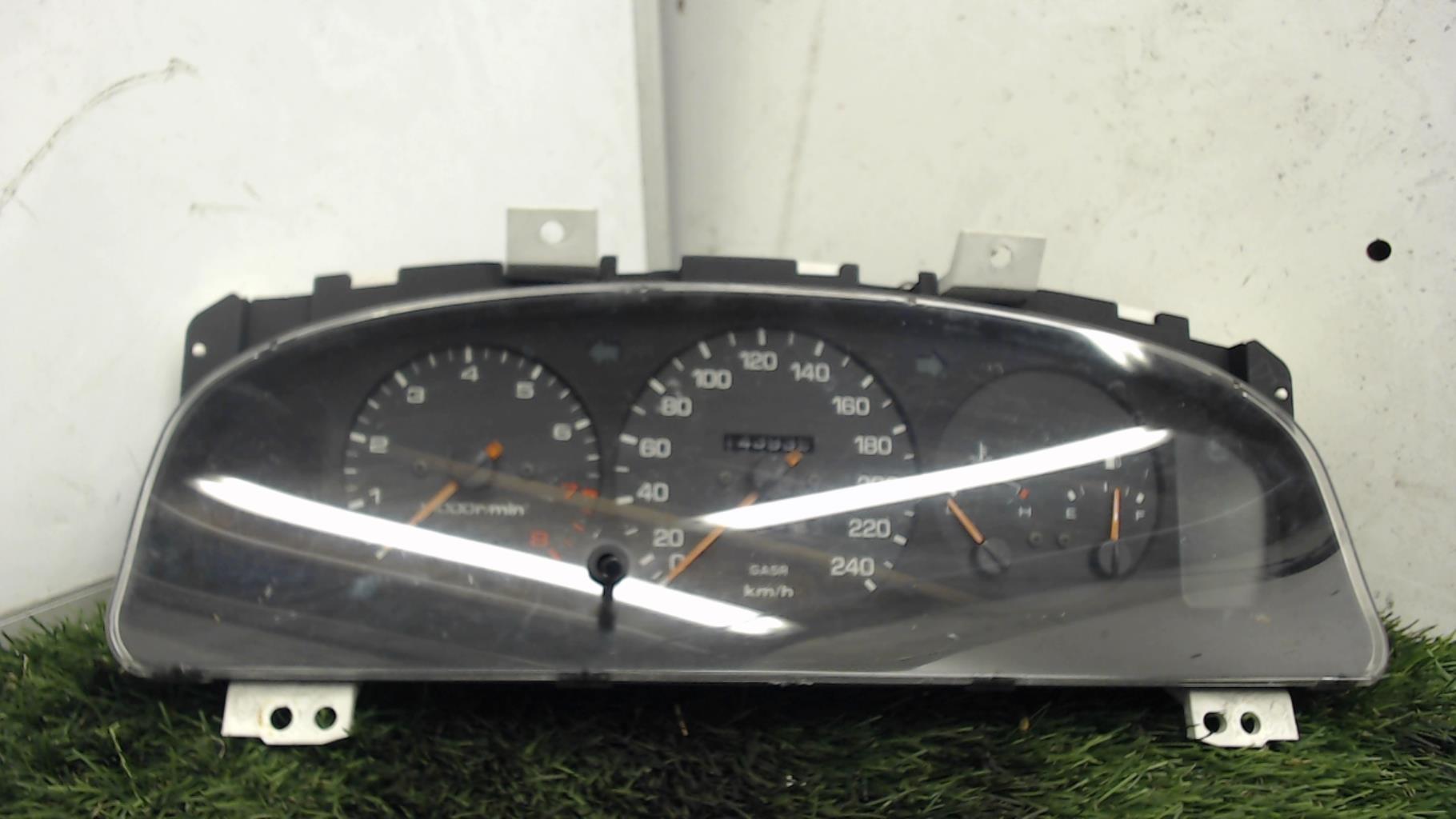 Compteur MAZDA MX6 COUPE Essence - 1
