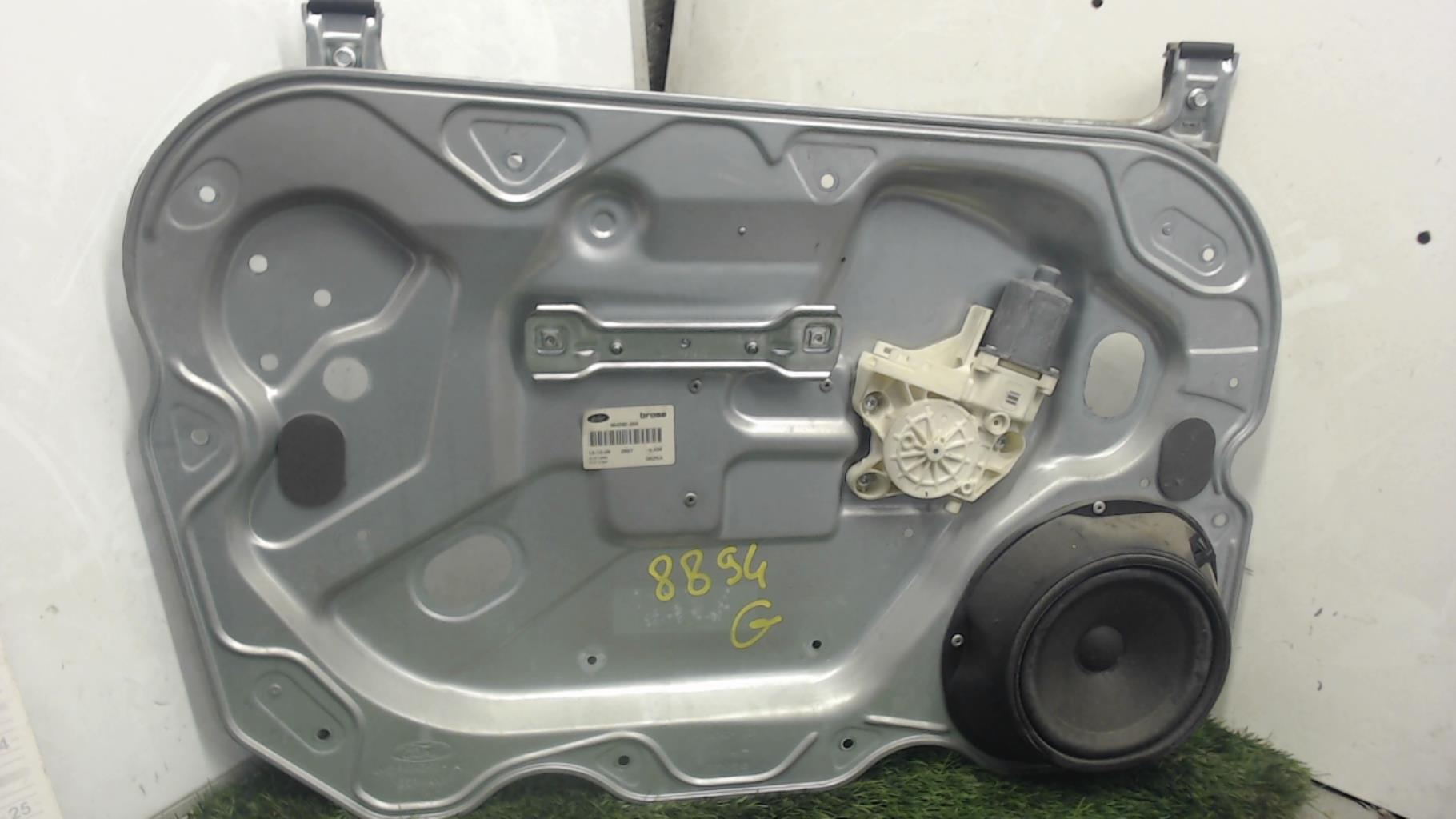 Leve vitre electrique avant gauche FORD FOCUS 2 PHASE 2 Diesel - 1