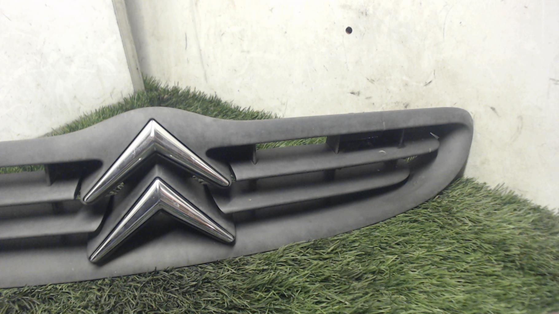 Calandre CITROEN SAXO PHASE 2 Essence - 1