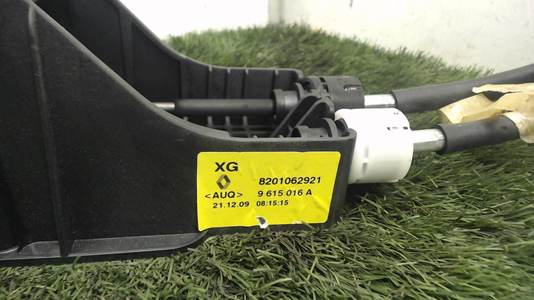 Levier de vitesses RENAULT MEGANE 3 PHASE 1 Diesel - 1