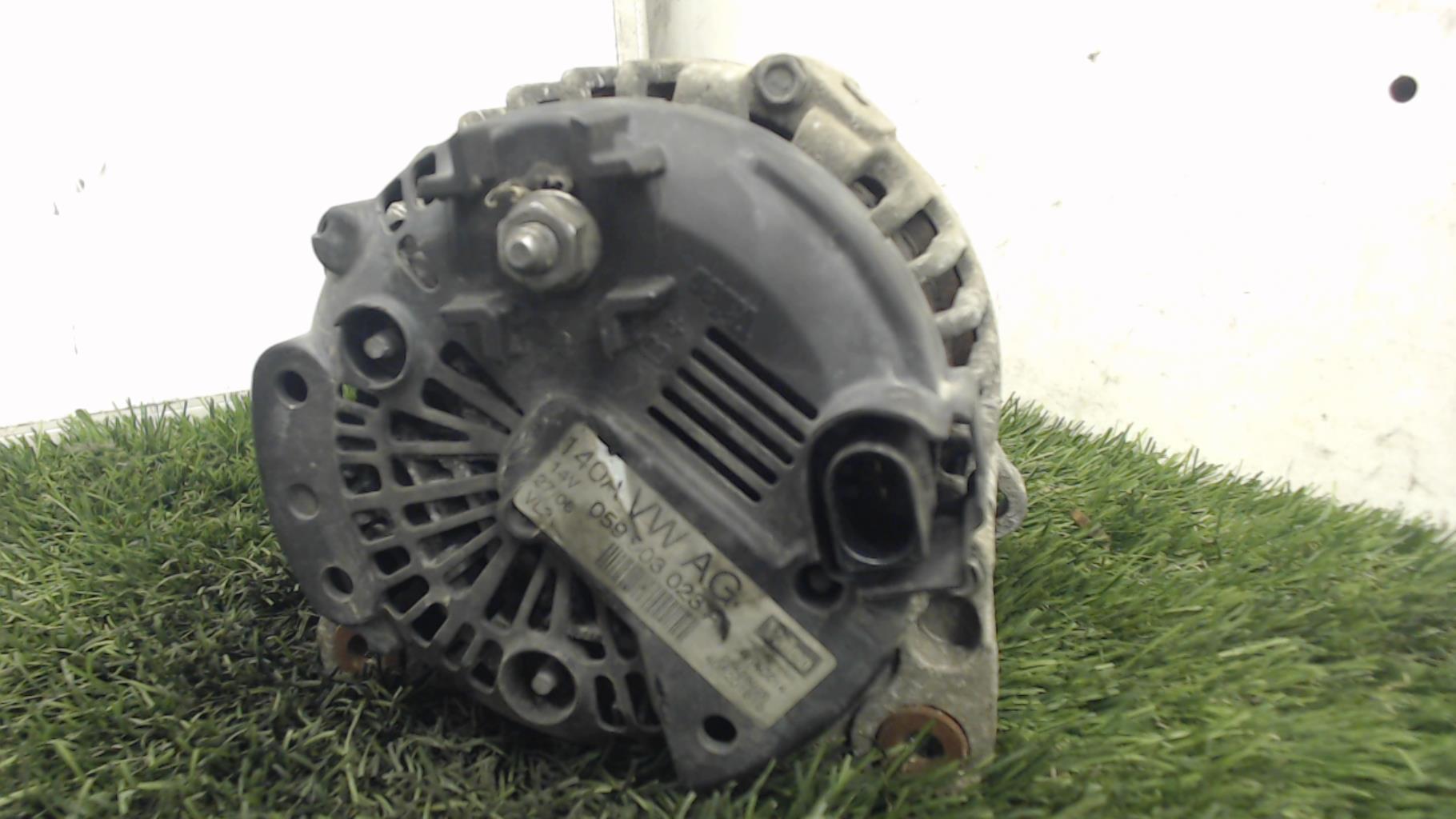 Alternateur AUDI A4 2 AVANT PHASE 2 BREAK Diesel - 1