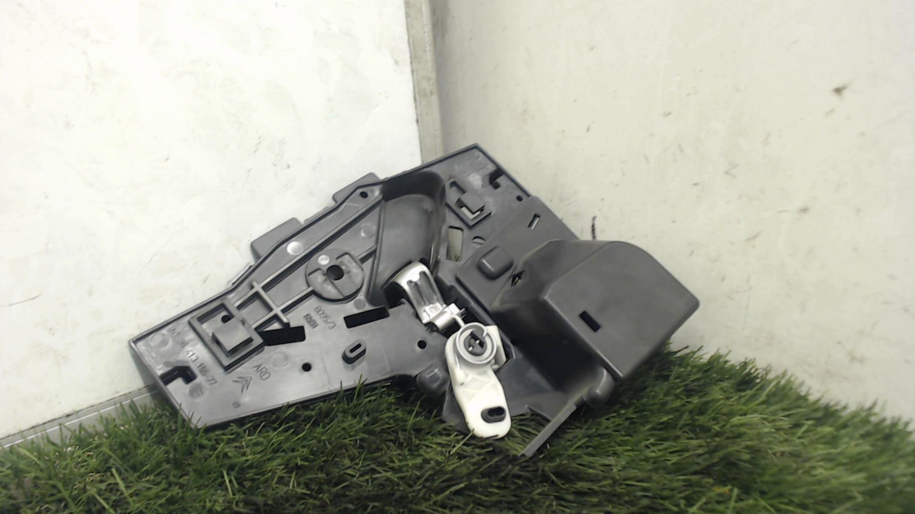 Poignee interieur arriere droit CITROEN C5 1 PHASE 1 Diesel - 1