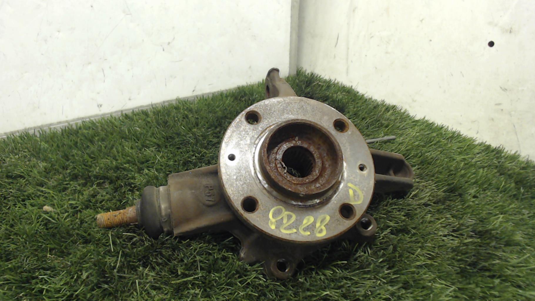 Moyeu avant droit CITROEN BERLINGO 2 PHASE 1 Diesel - 1
