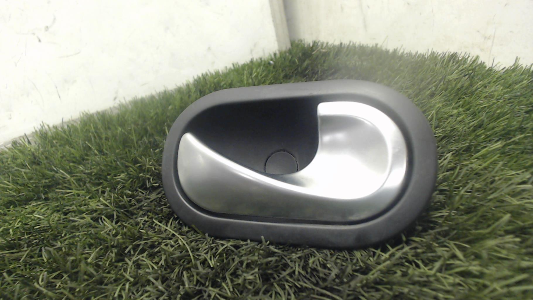 Poignee interieur avant droit RENAULT TWINGO 2 PHASE 1 Diesel - 1