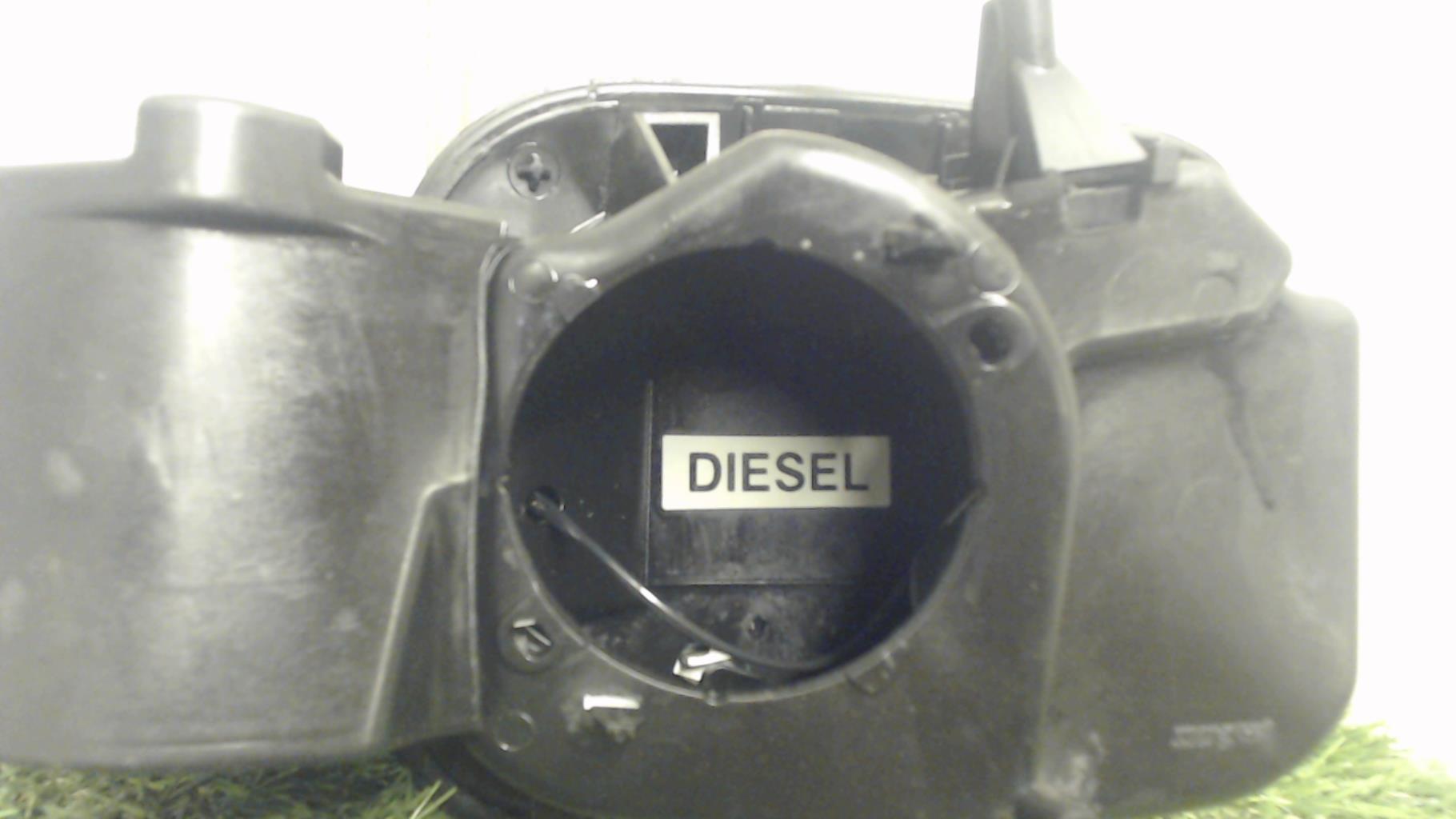 Trappe d'essence RENAULT CLIO 3 PHASE 1 Diesel - 1