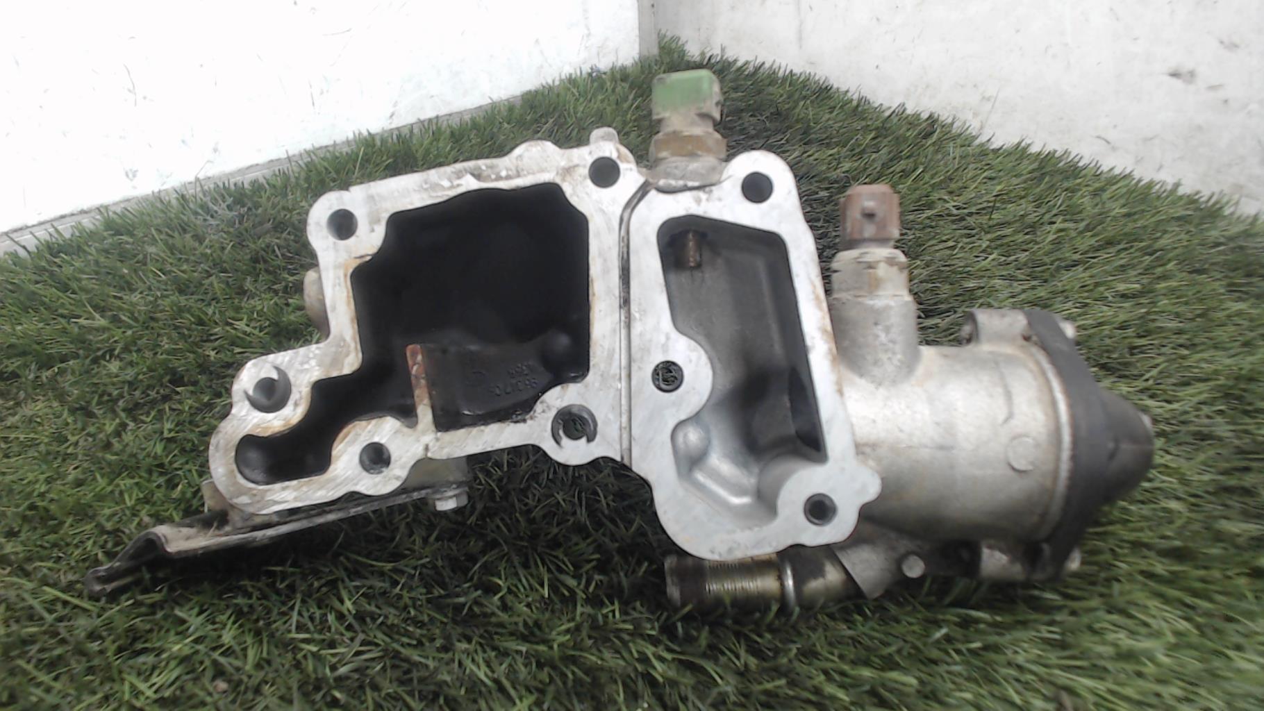 Boitier eau PEUGEOT 205 PHASE 2 Essence - 1