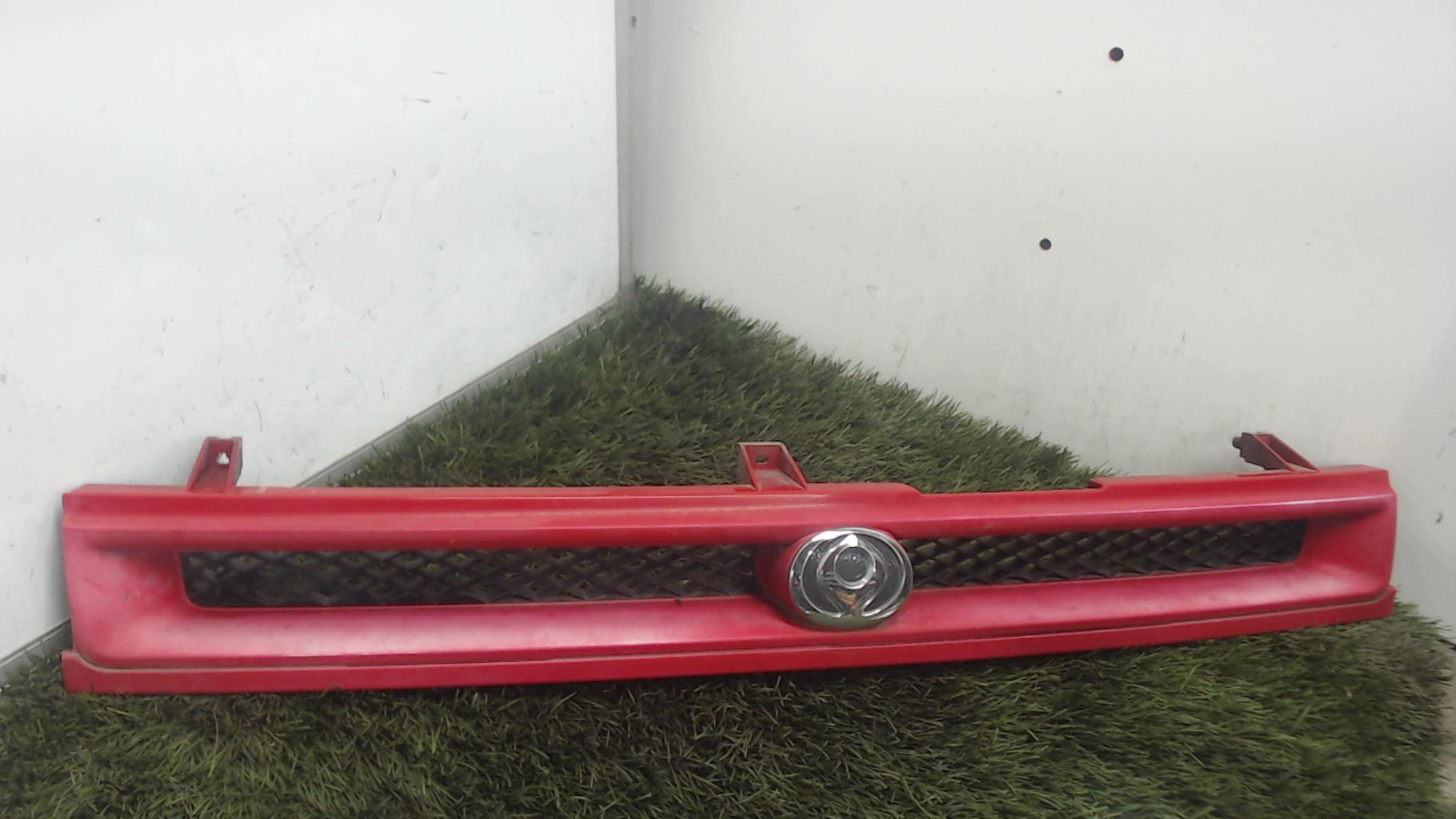 Calandre MAZDA 323 4 PHASE 2 Essence - 1