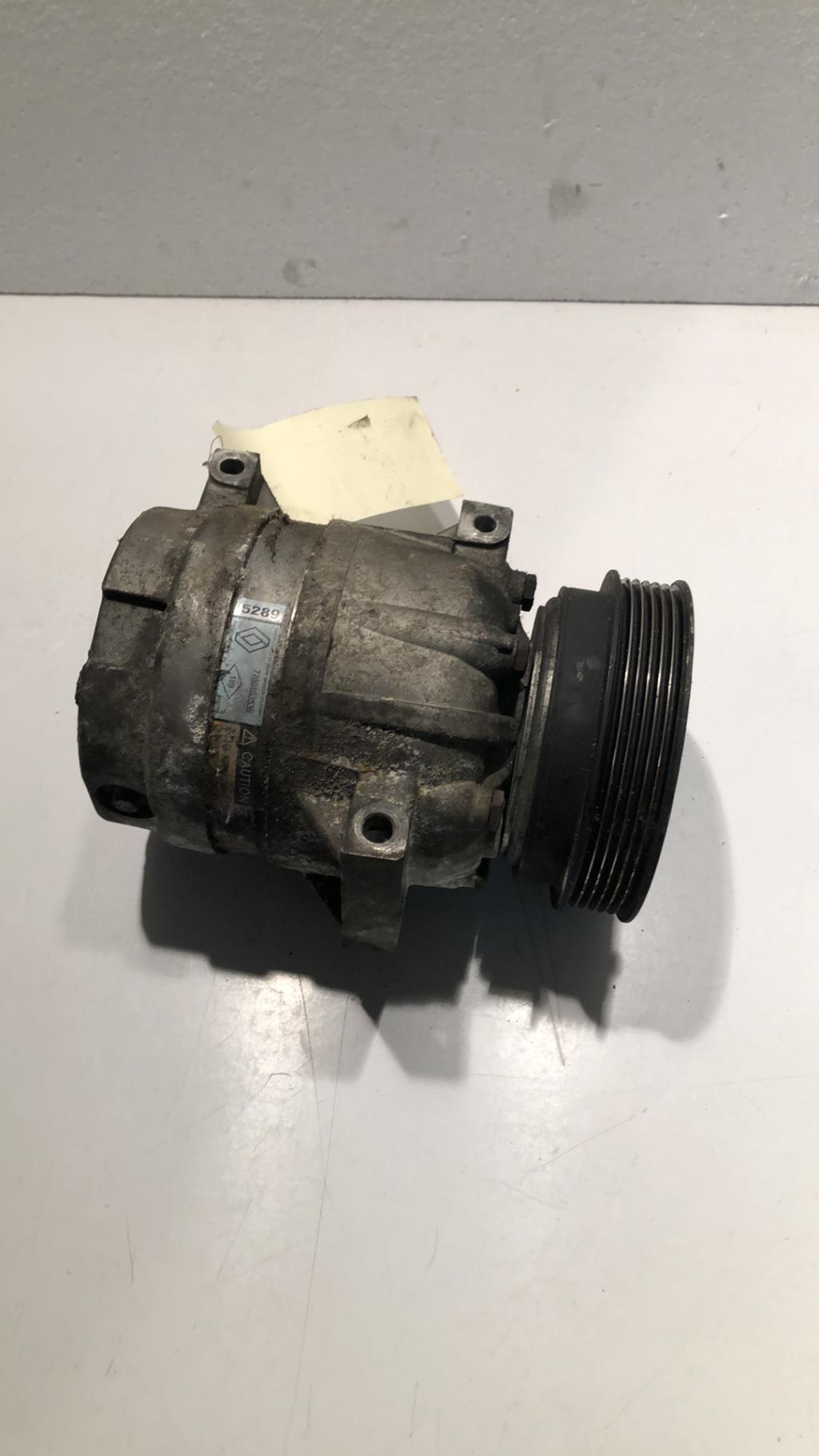 Compresseur clim RENAULT MEGANE 1 BREAK Essence - 1